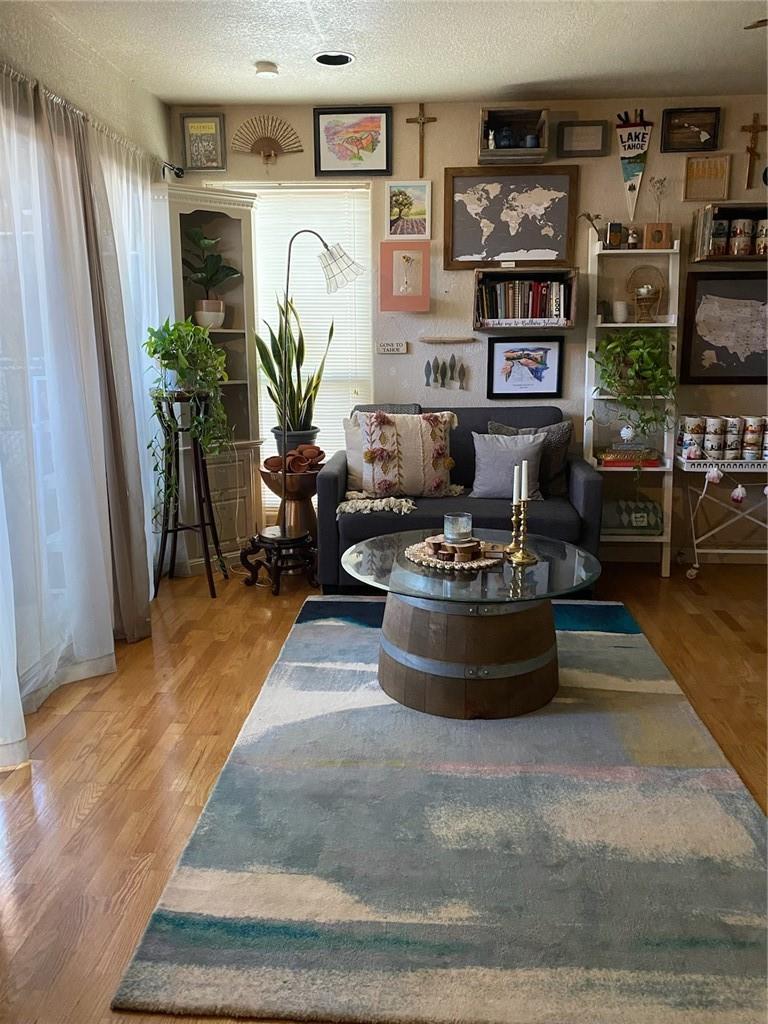 Listing photo 1 of 112 W 38TH St  #202