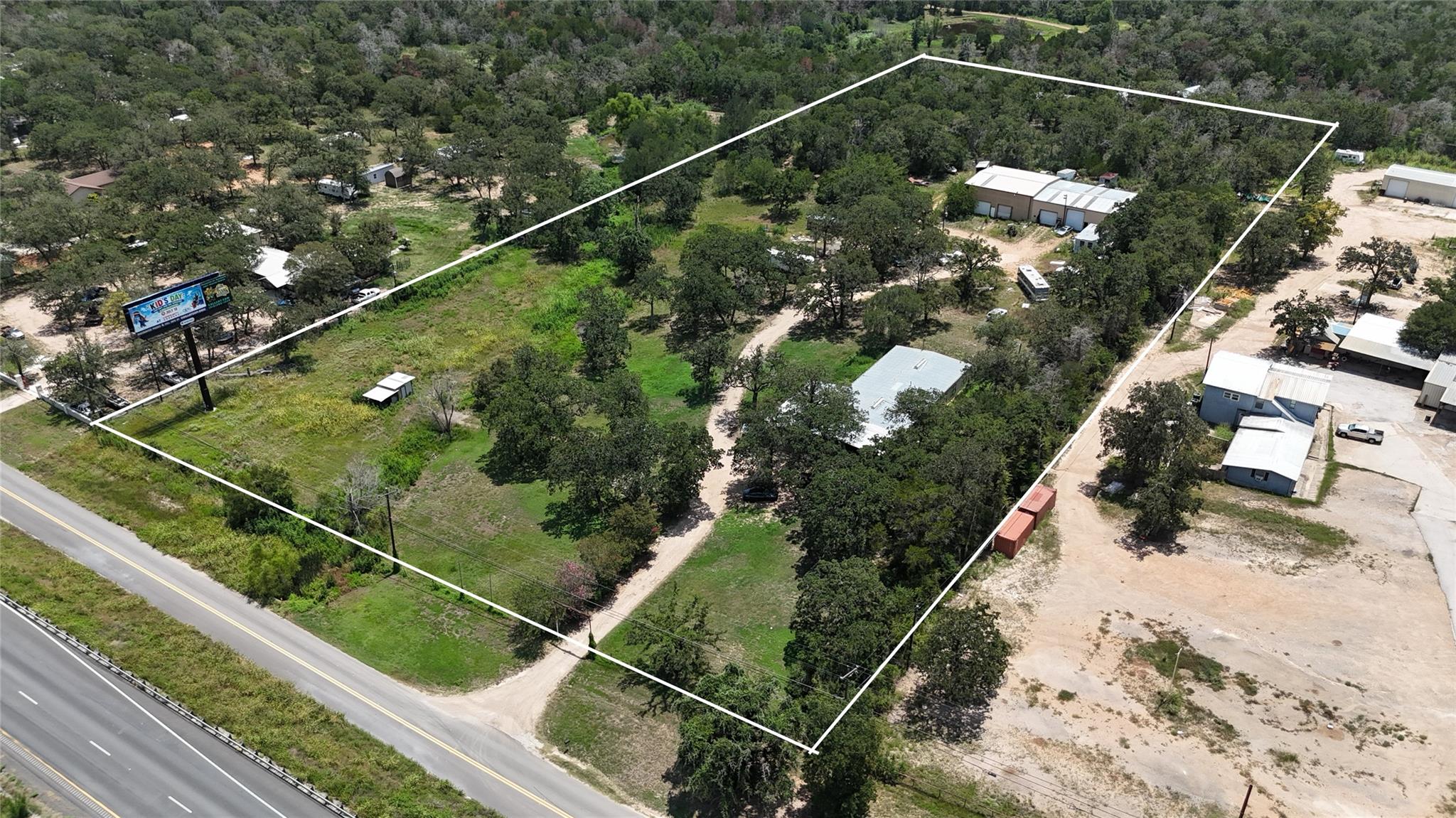 Listing photo 1 of 1045 W SH 71 Hwy