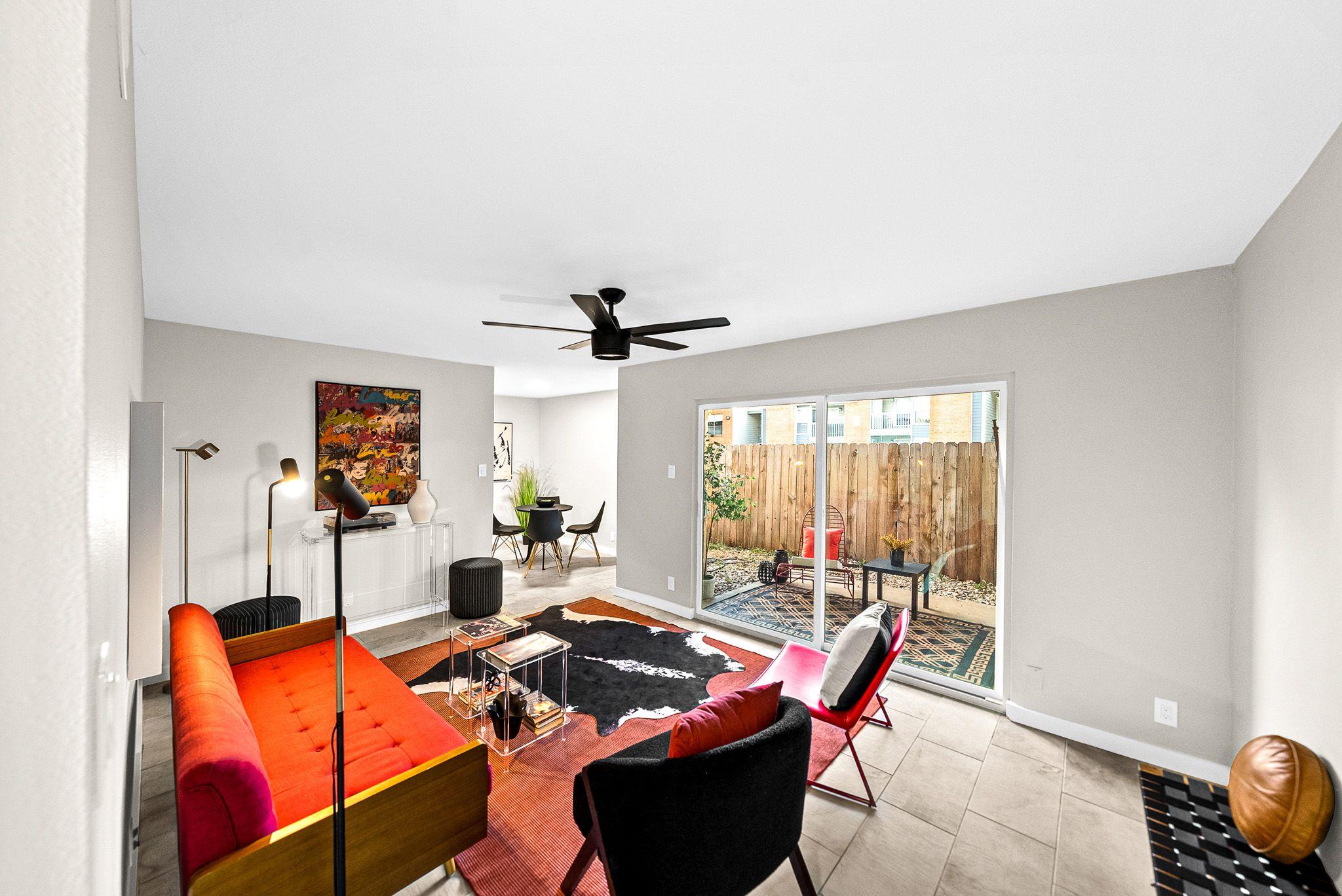 Listing photo 1 of 2600  Penny Ln  #118