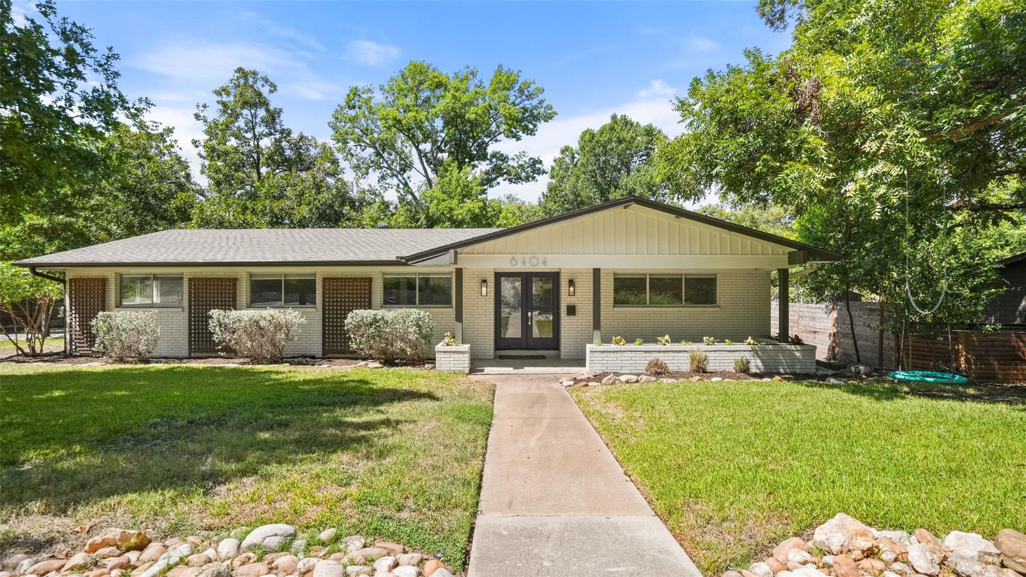 Listing photo 1 of 6404  Shoal Creek Blvd