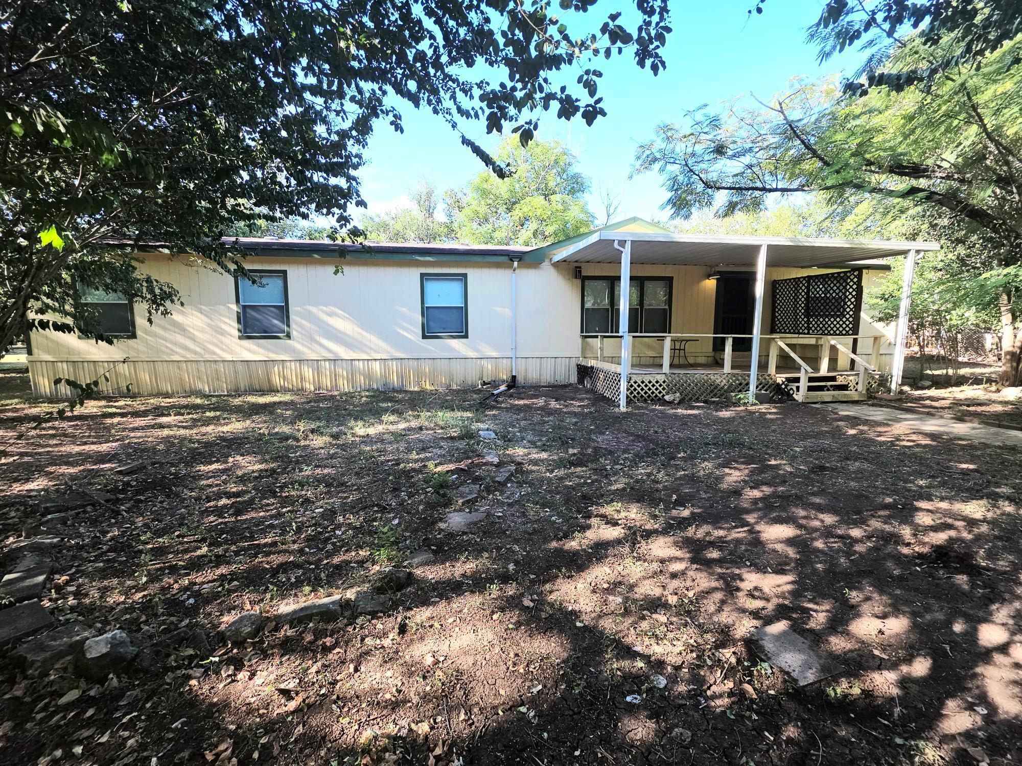 Listing photo 1 of 1  Davis St