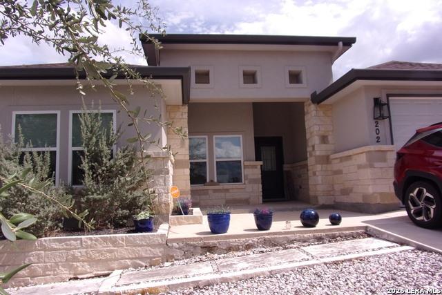 Listing photo 1 of 202  ROY NICHOLS DR None