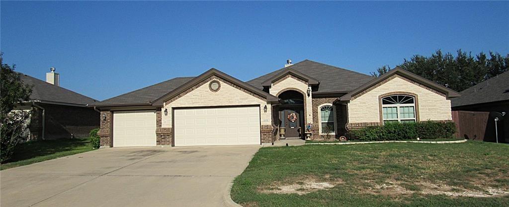 Listing photo 1 of 2031  Falling Leaf Ln