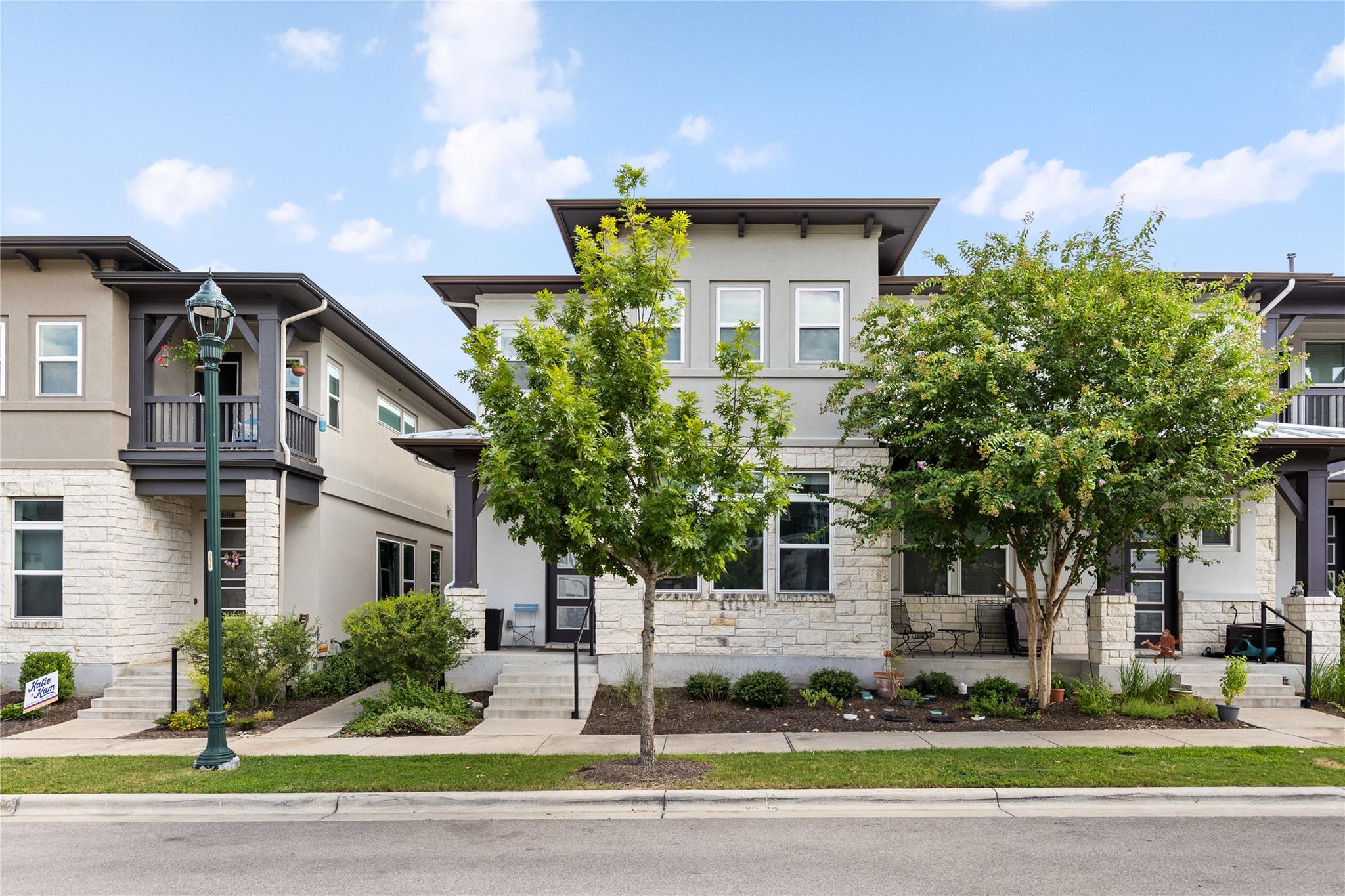 2515  Robert Browning St 的房源照片