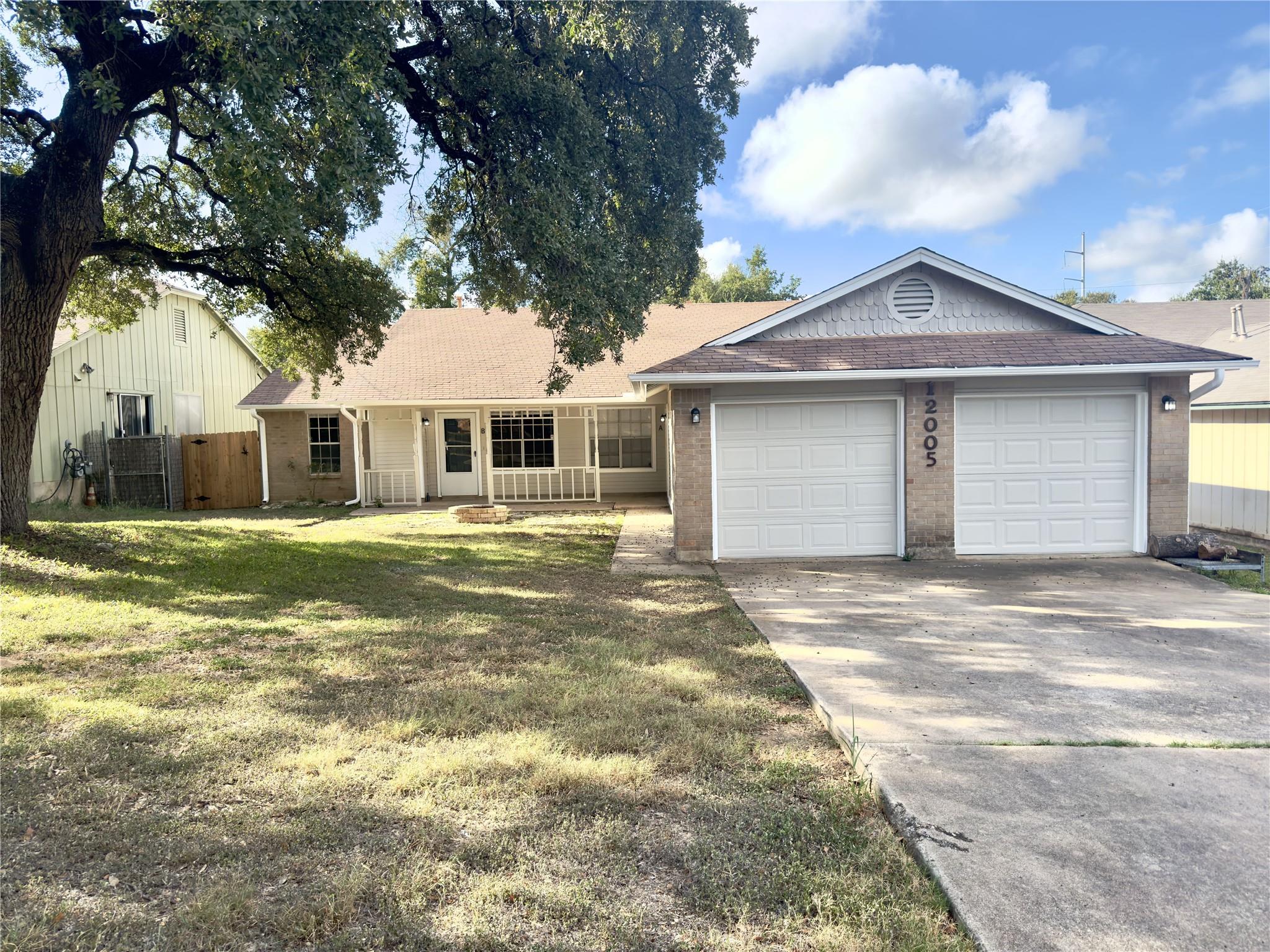 Listing photo 1 of 12005  Arrowwood Dr  #A
