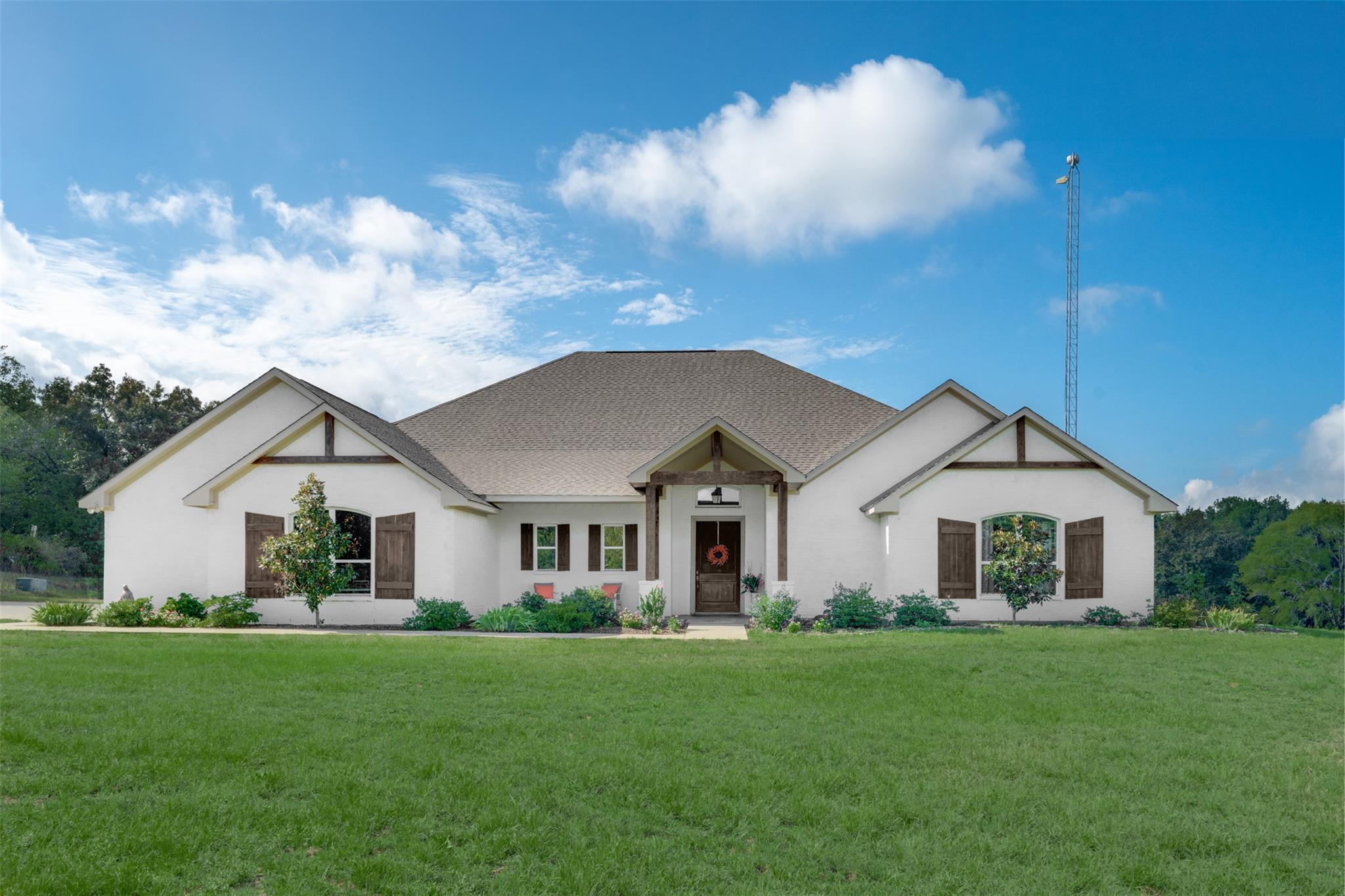 Listing photo 1 of 16045  County Road 1130 None