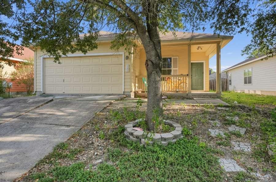 Listing photo 1 of 11408  Hereford St