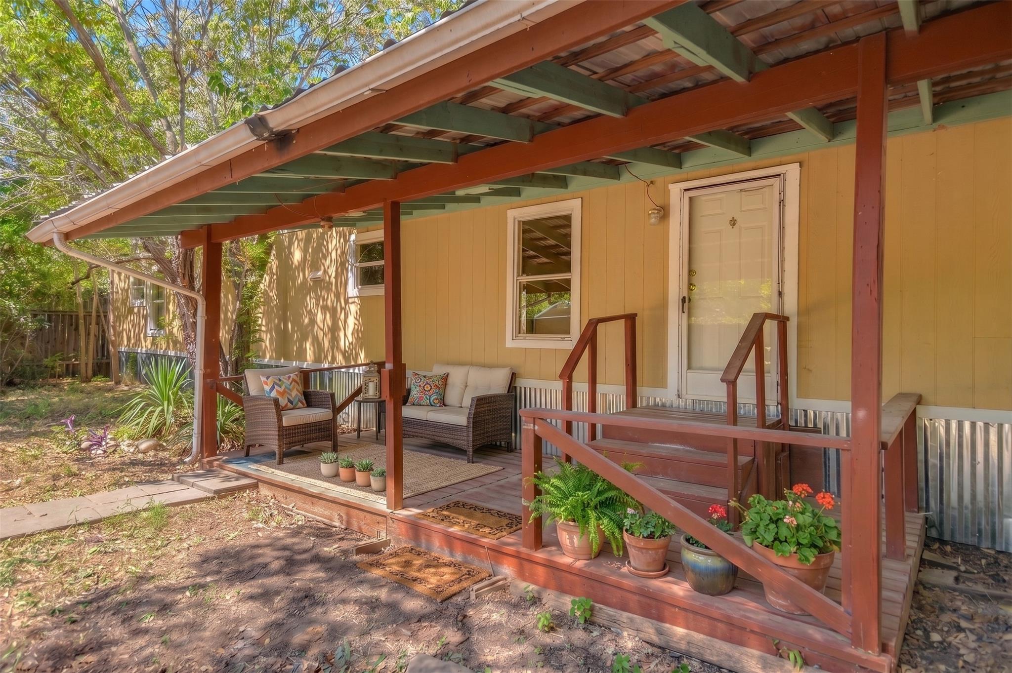 Listing photo 1 of 12965  River Rd