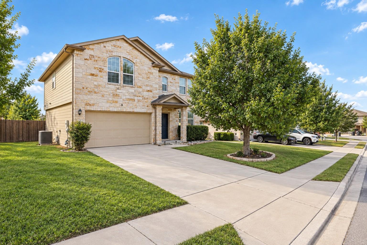 Listing photo 1 of 128  Leon River Loop