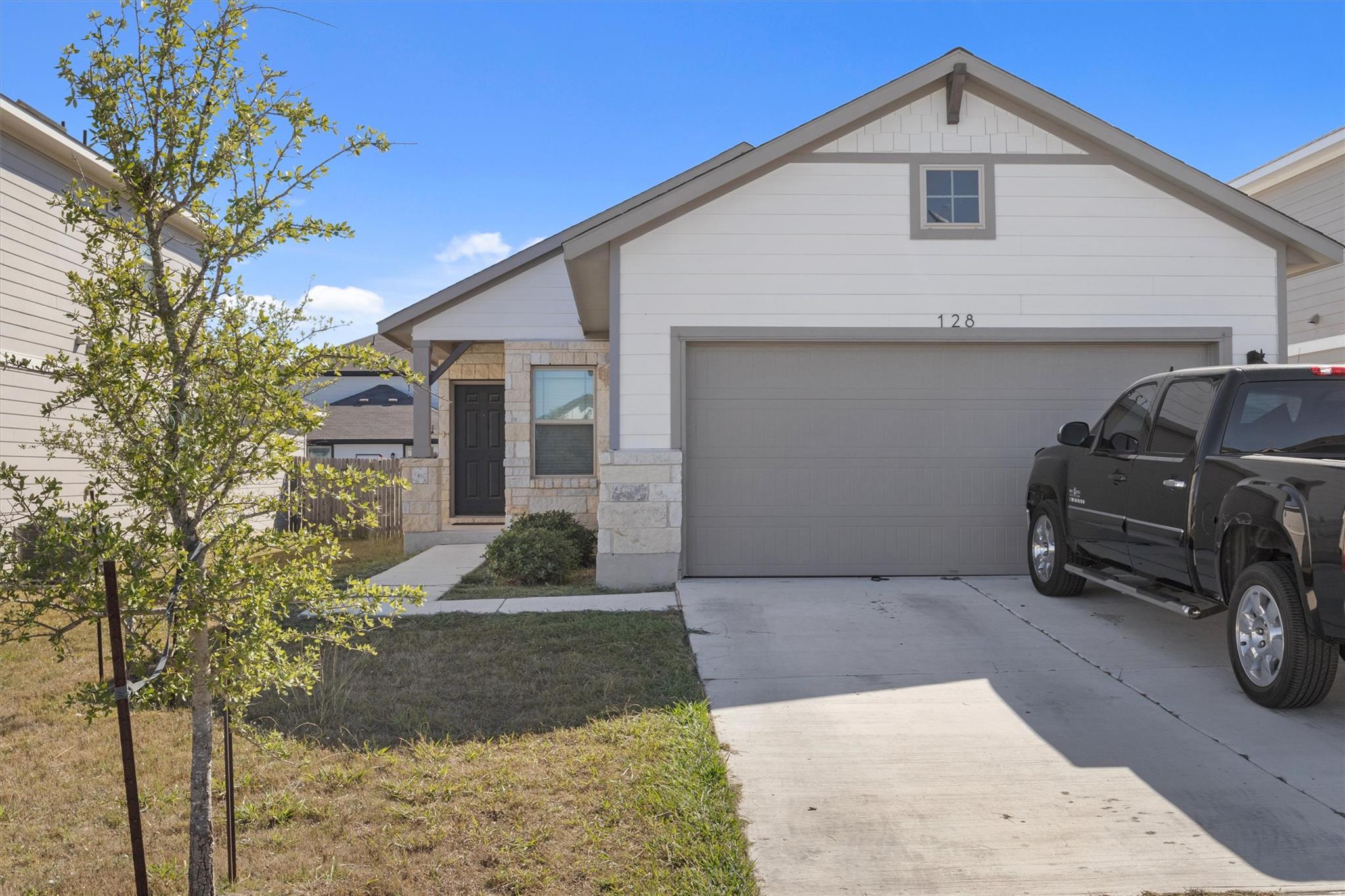 Listing photo 1 of 128  Quiet Man Dr