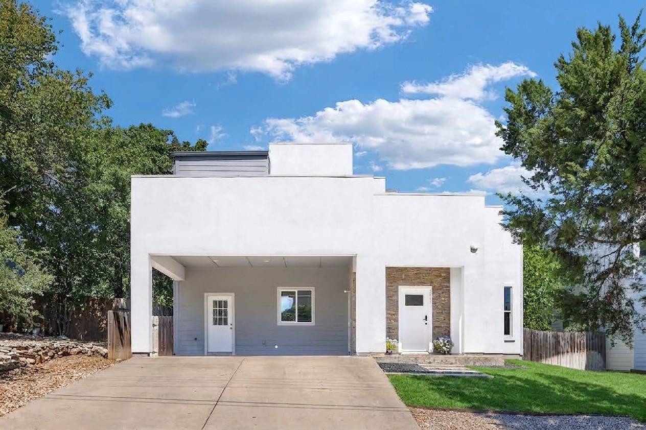 Clean lines and modern design define this strikin