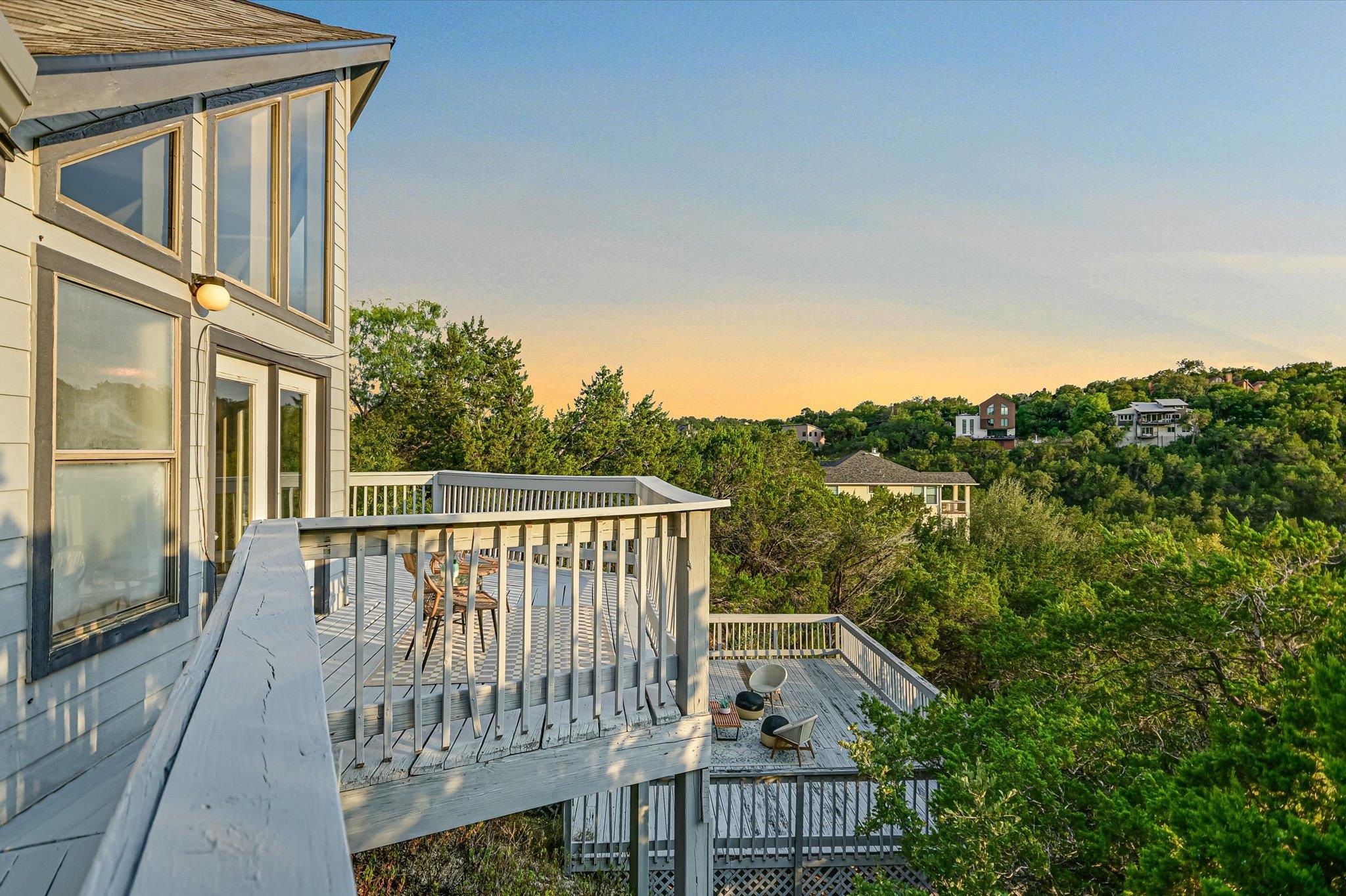 Listing photo 1 of 14701  Broken Bow Trl