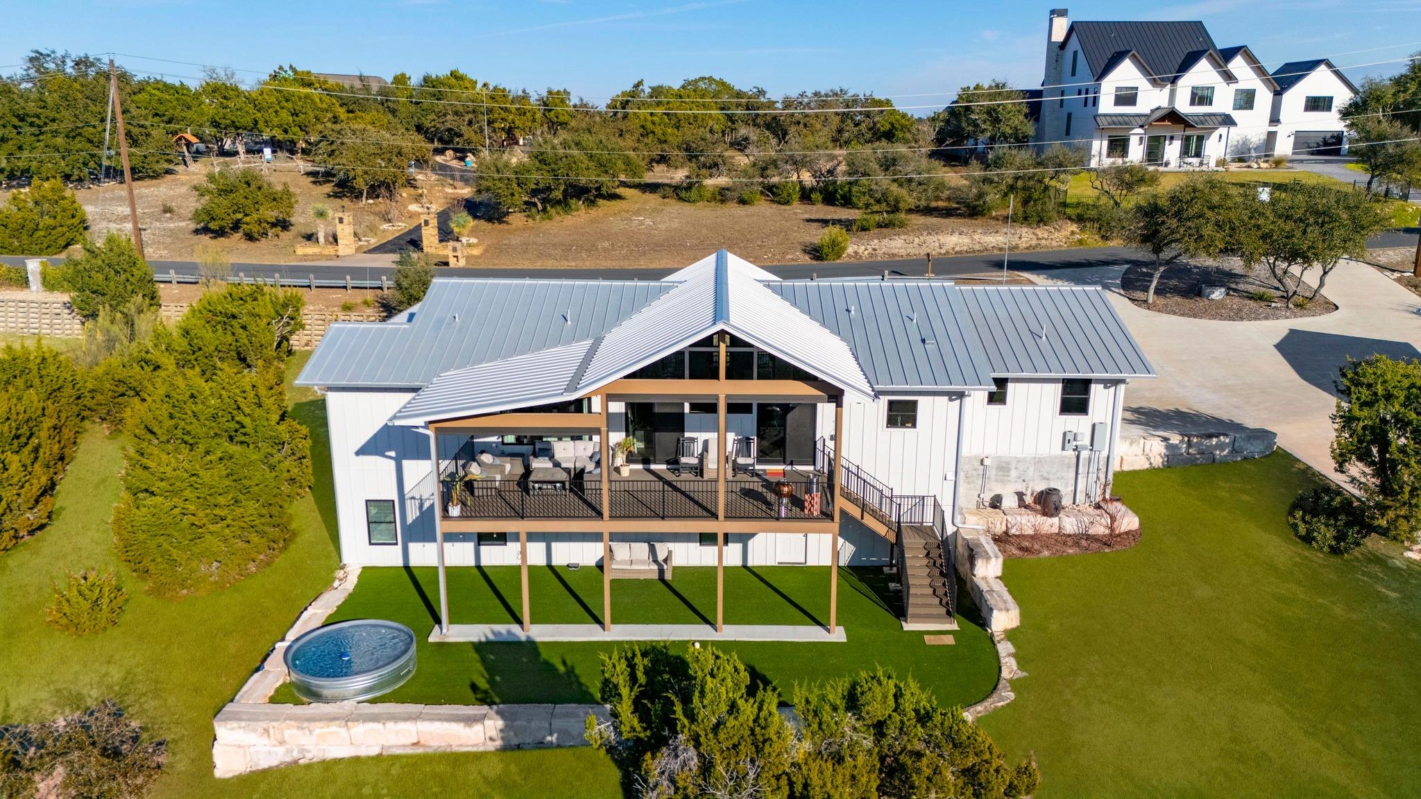Listing photo 1 of 4408  Hennig Dr