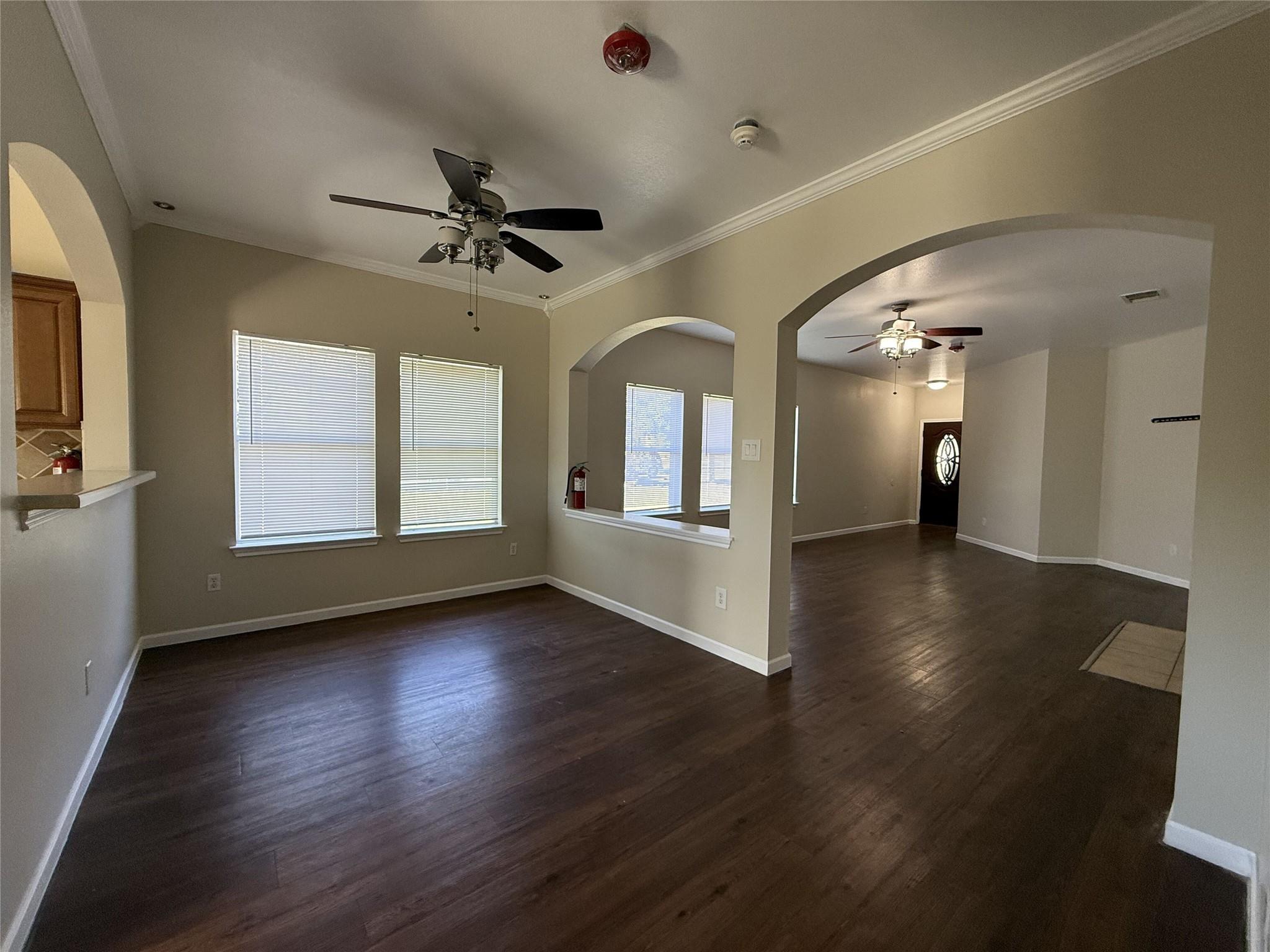Listing photo 1 of 224  Dark Horse Ln