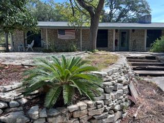 Listing photo 1 of 4605  Eck Ln