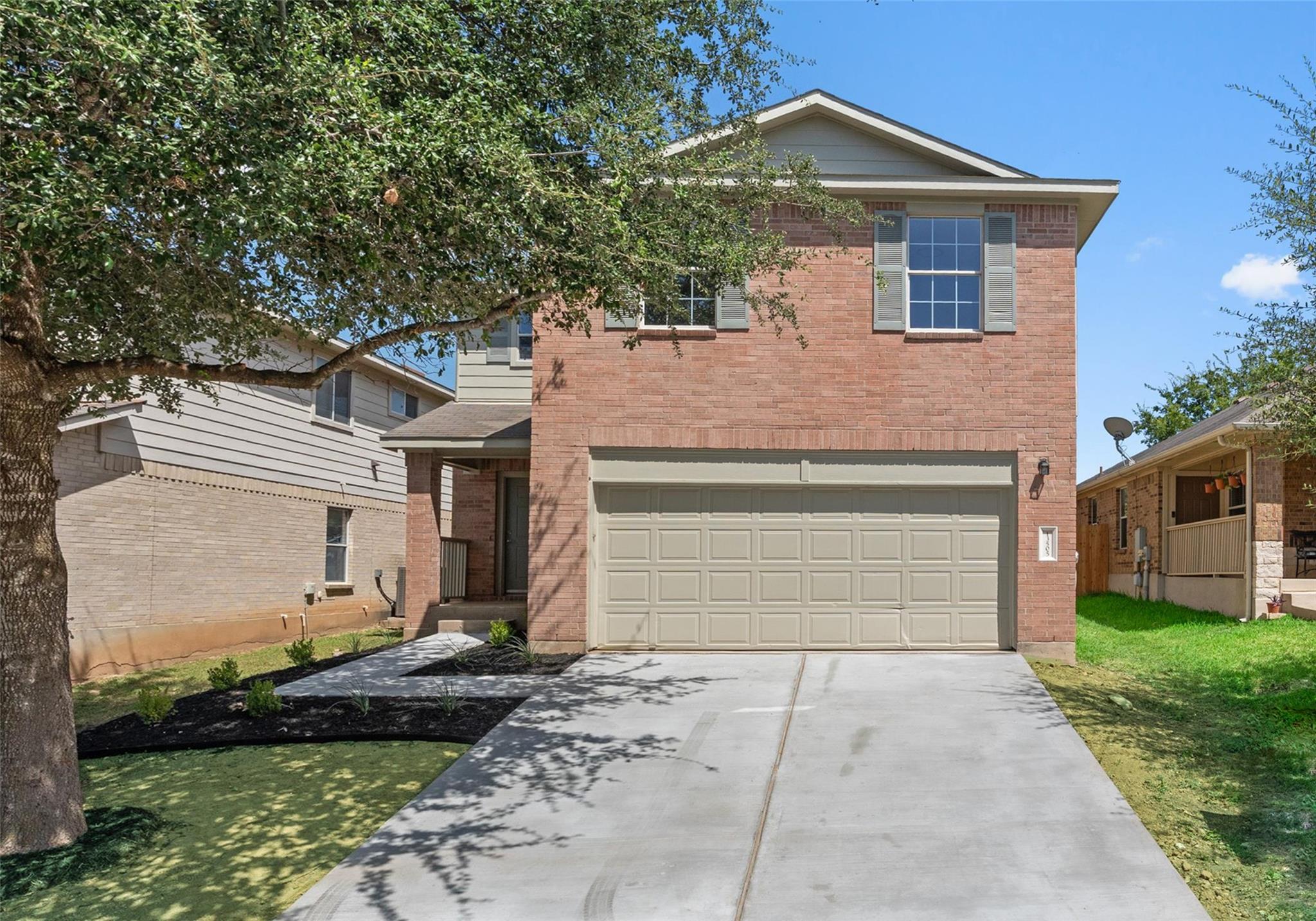 Listing photo 1 of 13505  Lismore Ln