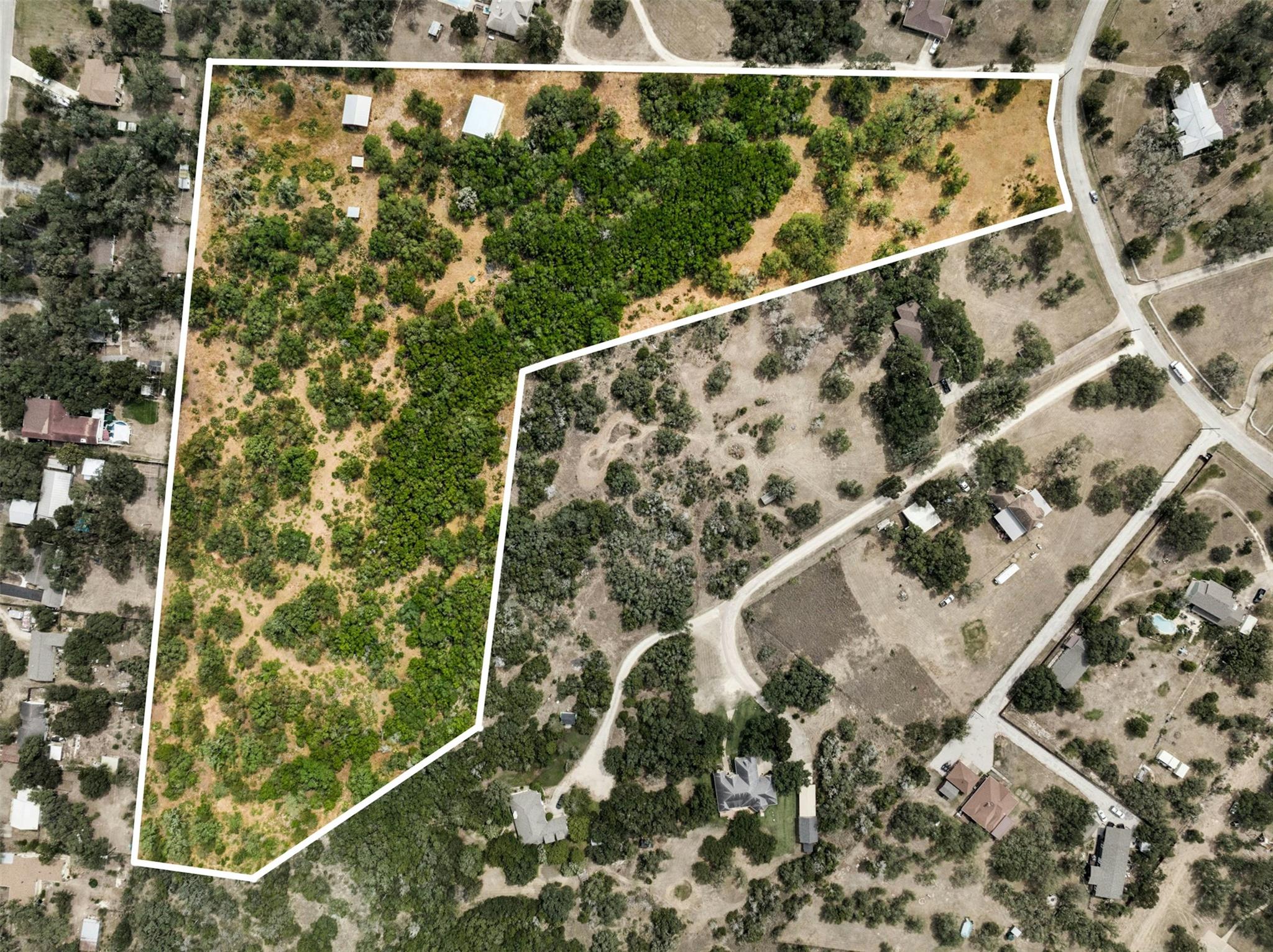 Listing photo 1 of 30  Country Oaks Dr
