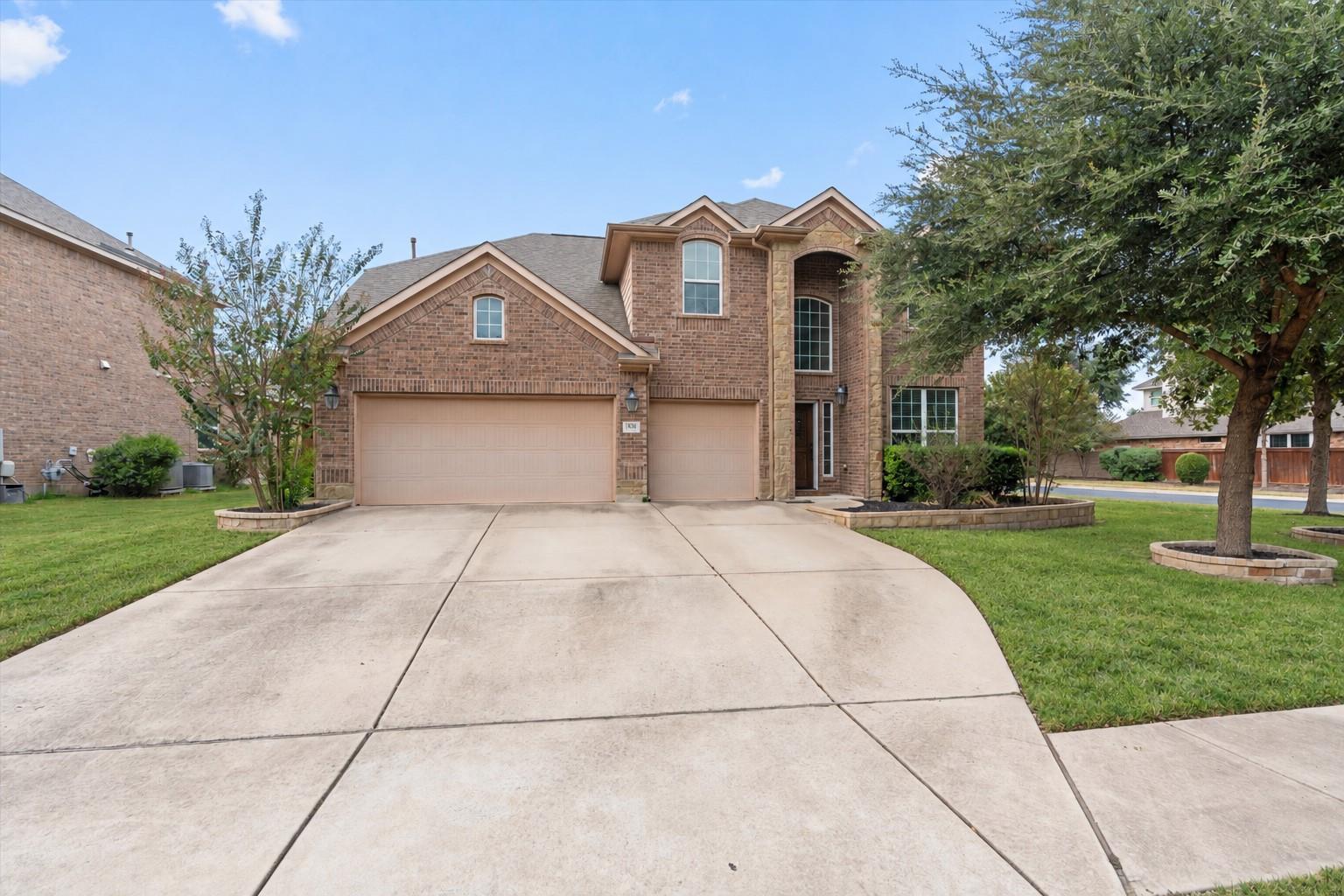Listing photo 1 of 3101  Evening Breeze Way