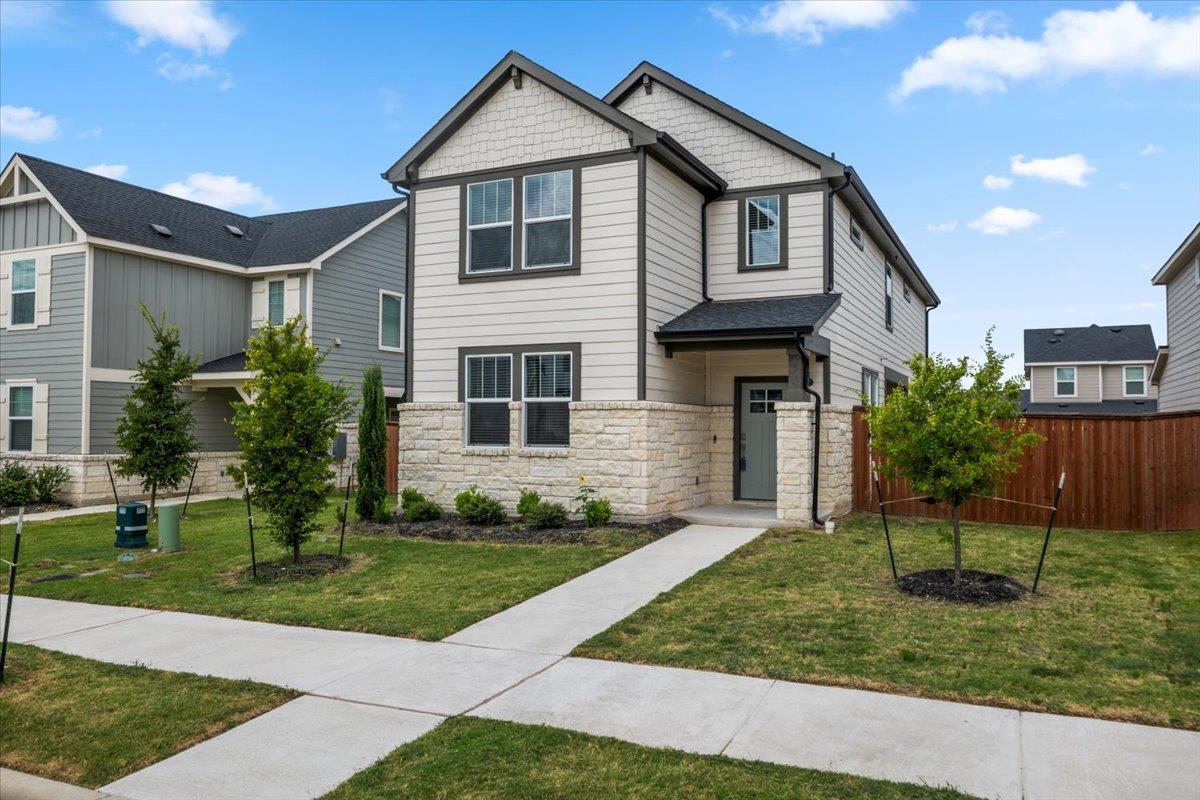 Listing photo 1 of 2526  Rose Archer Ln