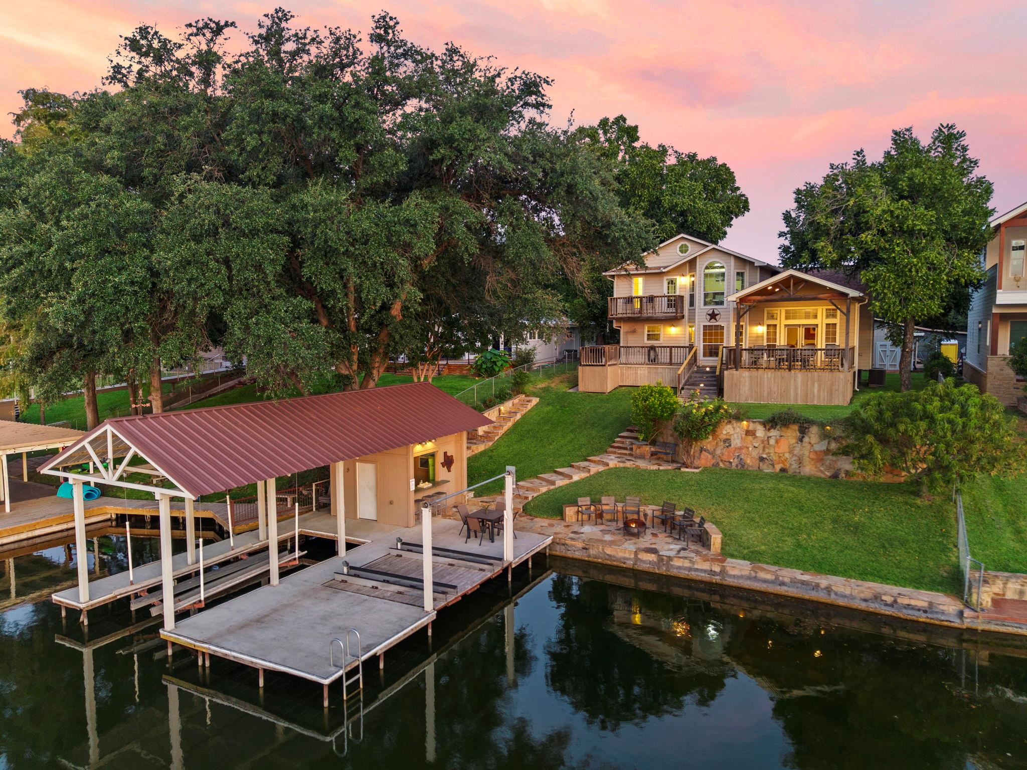 Listing photo 1 of 1932  Granite Cove Rd