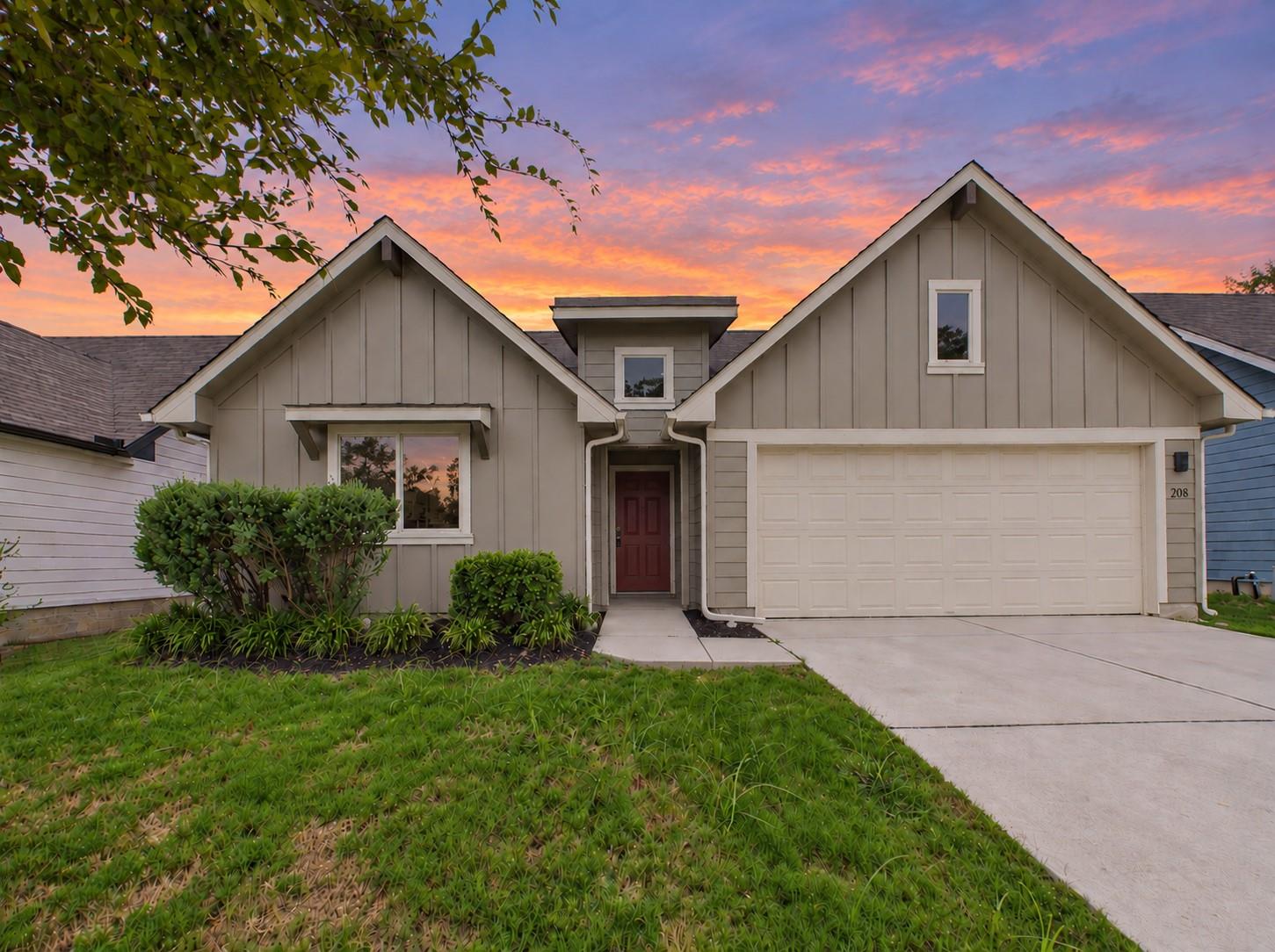 Listing photo 1 of 208  Ida Loop
