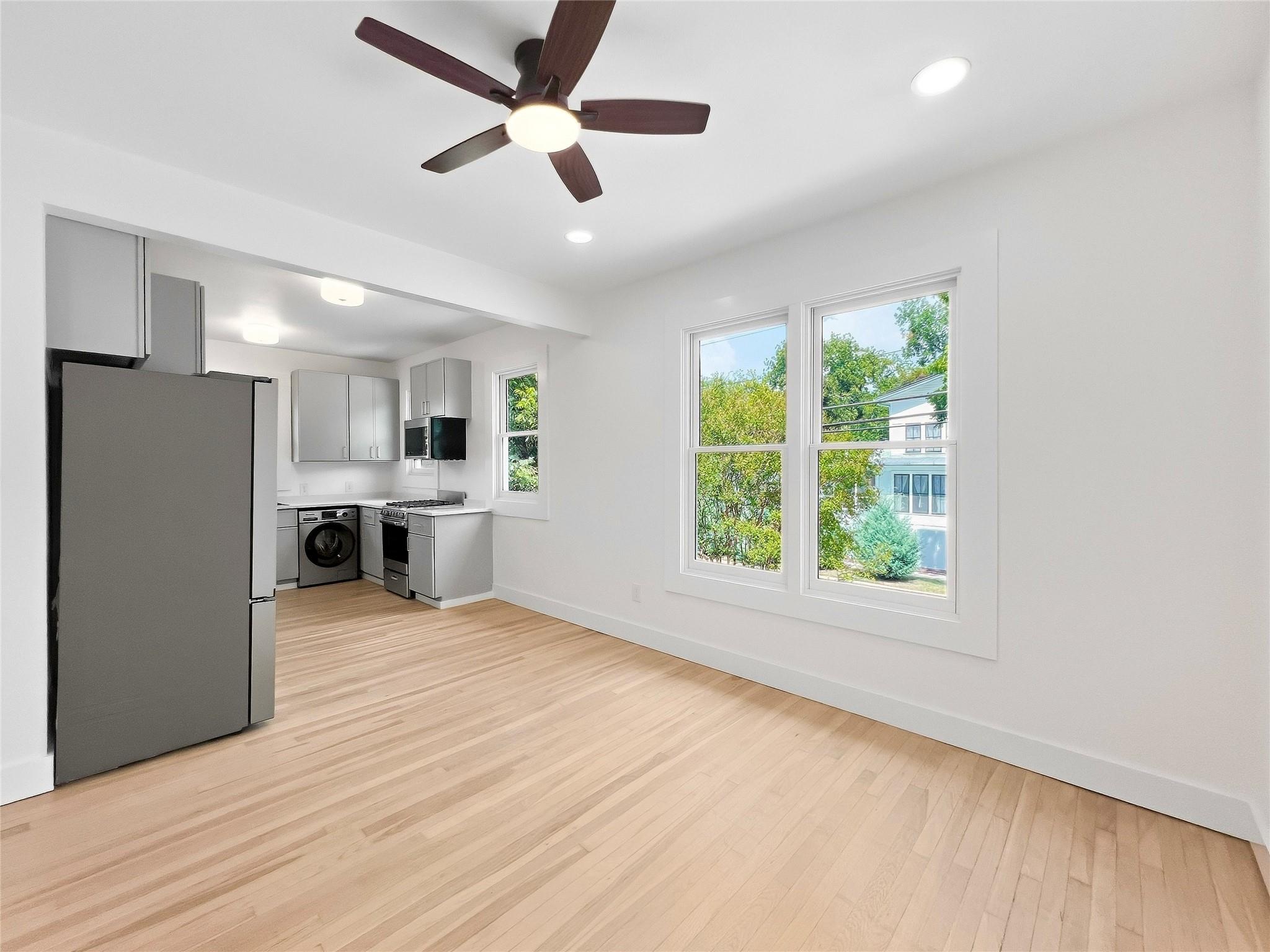 Listing photo 1 of 4014  Avenue D None  #Unit C
