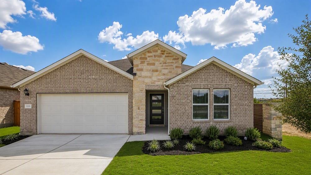 Listing photo 1 of 1201  Purple Martin Dr