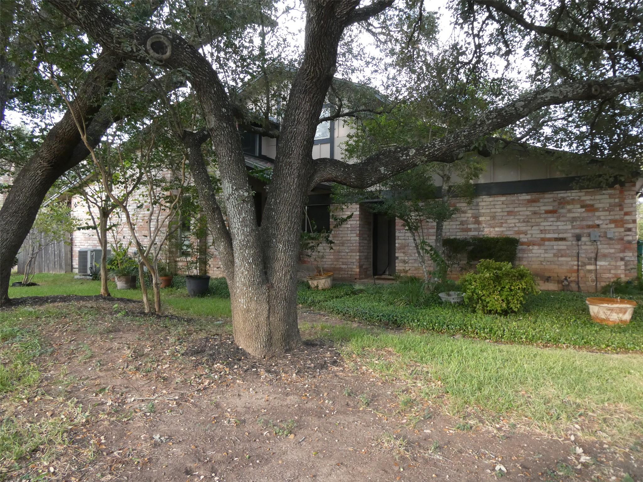 Listing photo 1 of 1004 E SOLANO Dr NE #1474