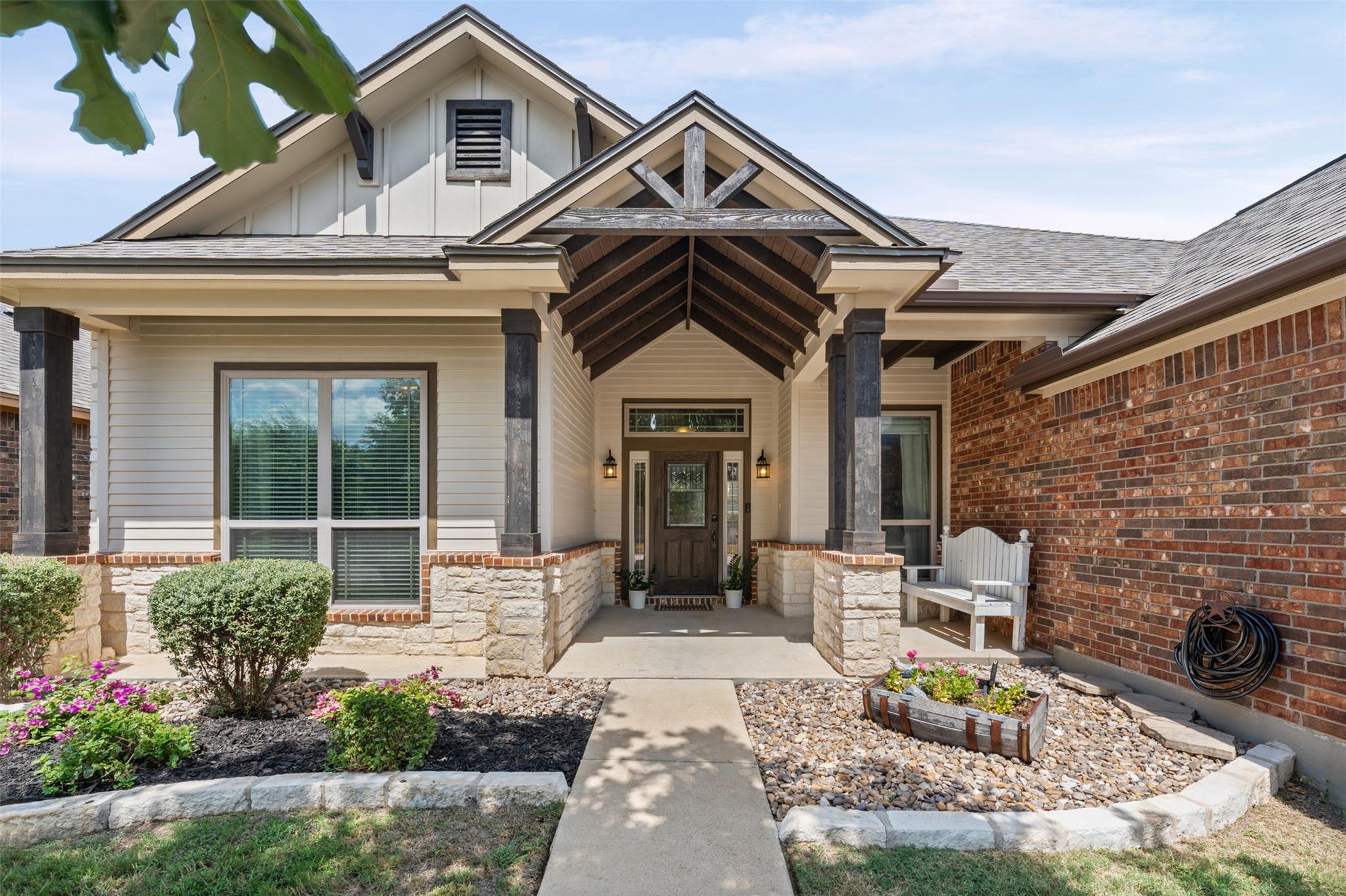 Striking architectural details and a welcoming ti
