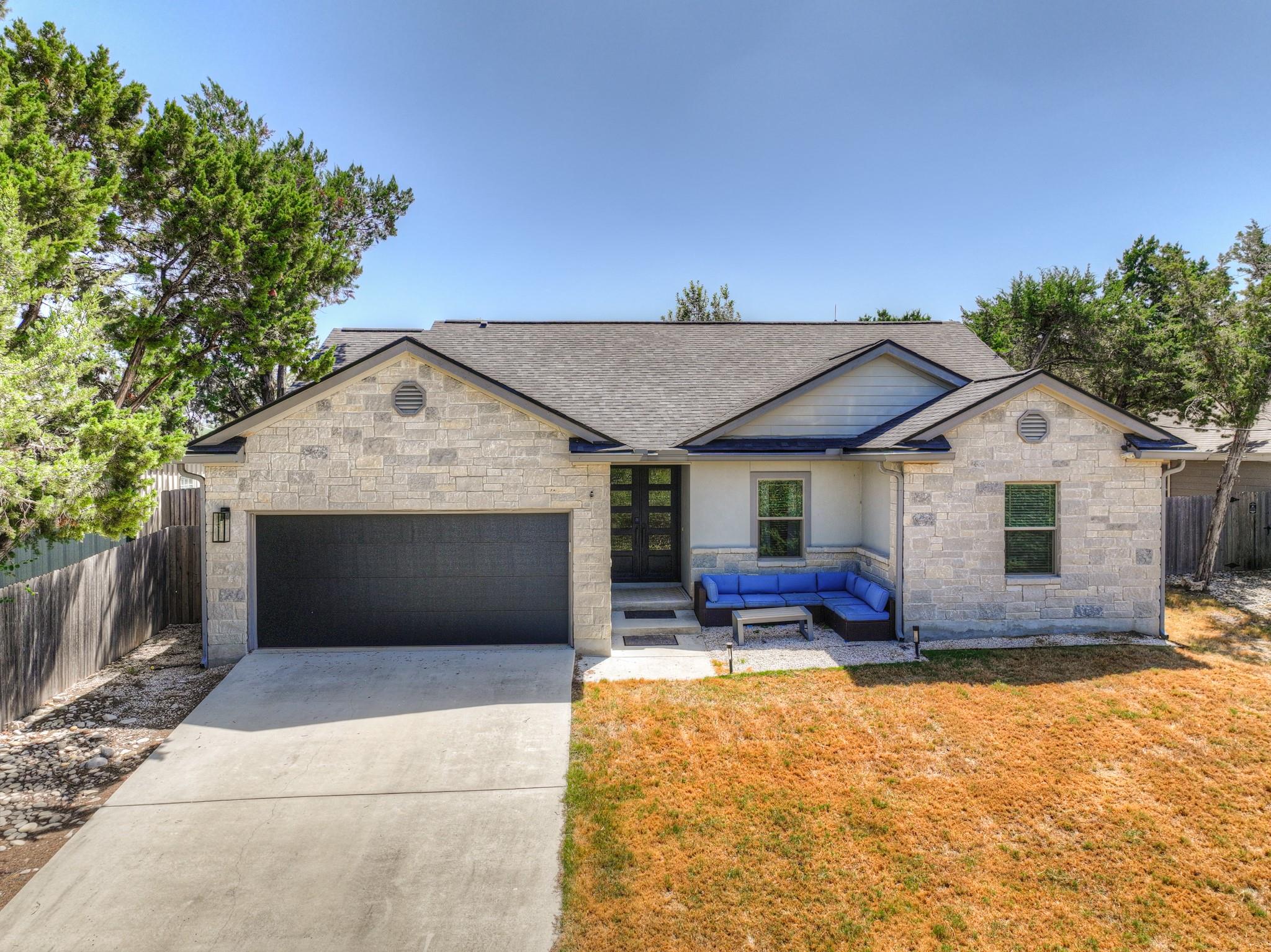 Listing photo 1 of 570  Forest Crst