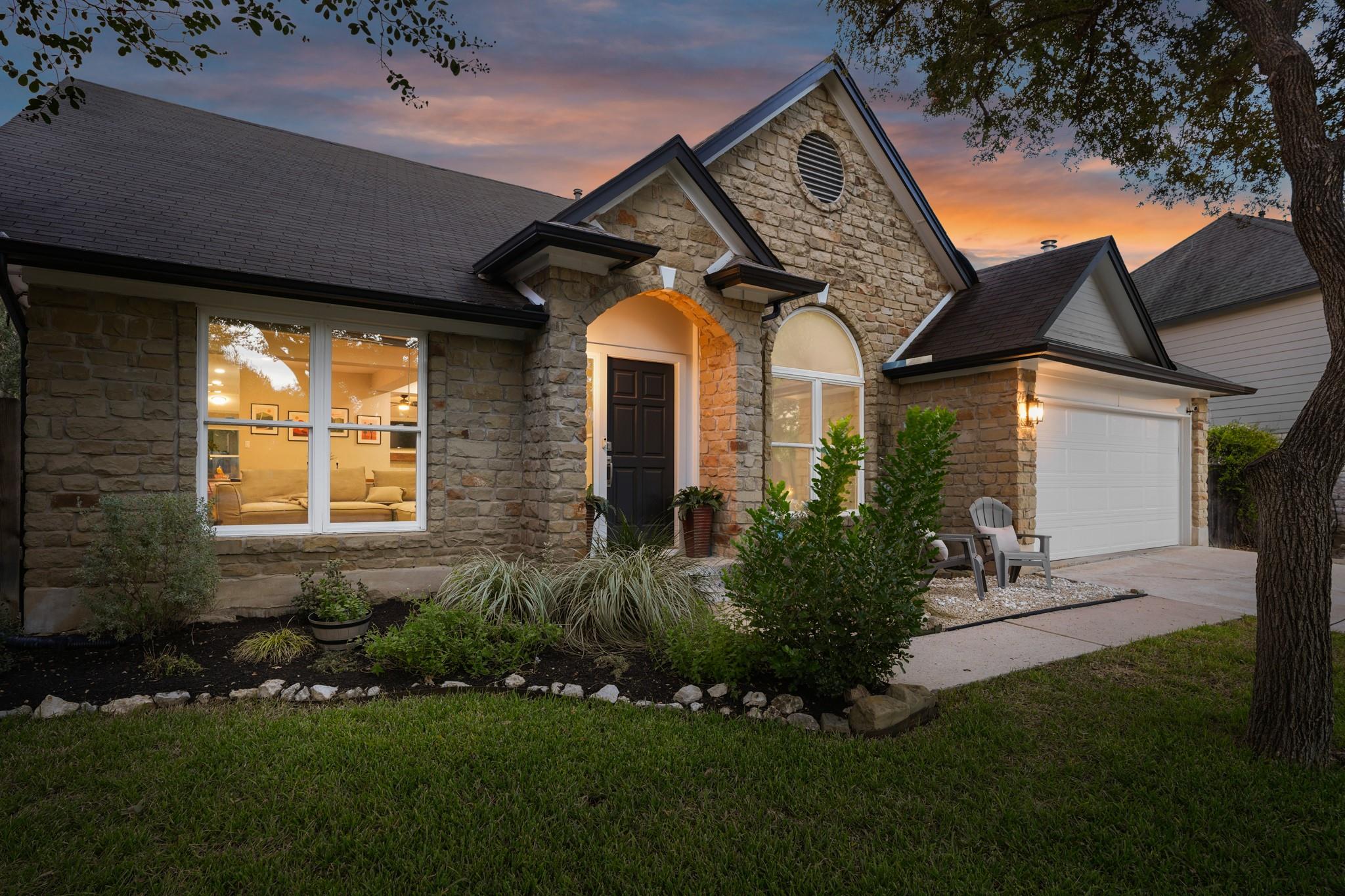 Listing photo 1 of 9301  Silk Oak Cv