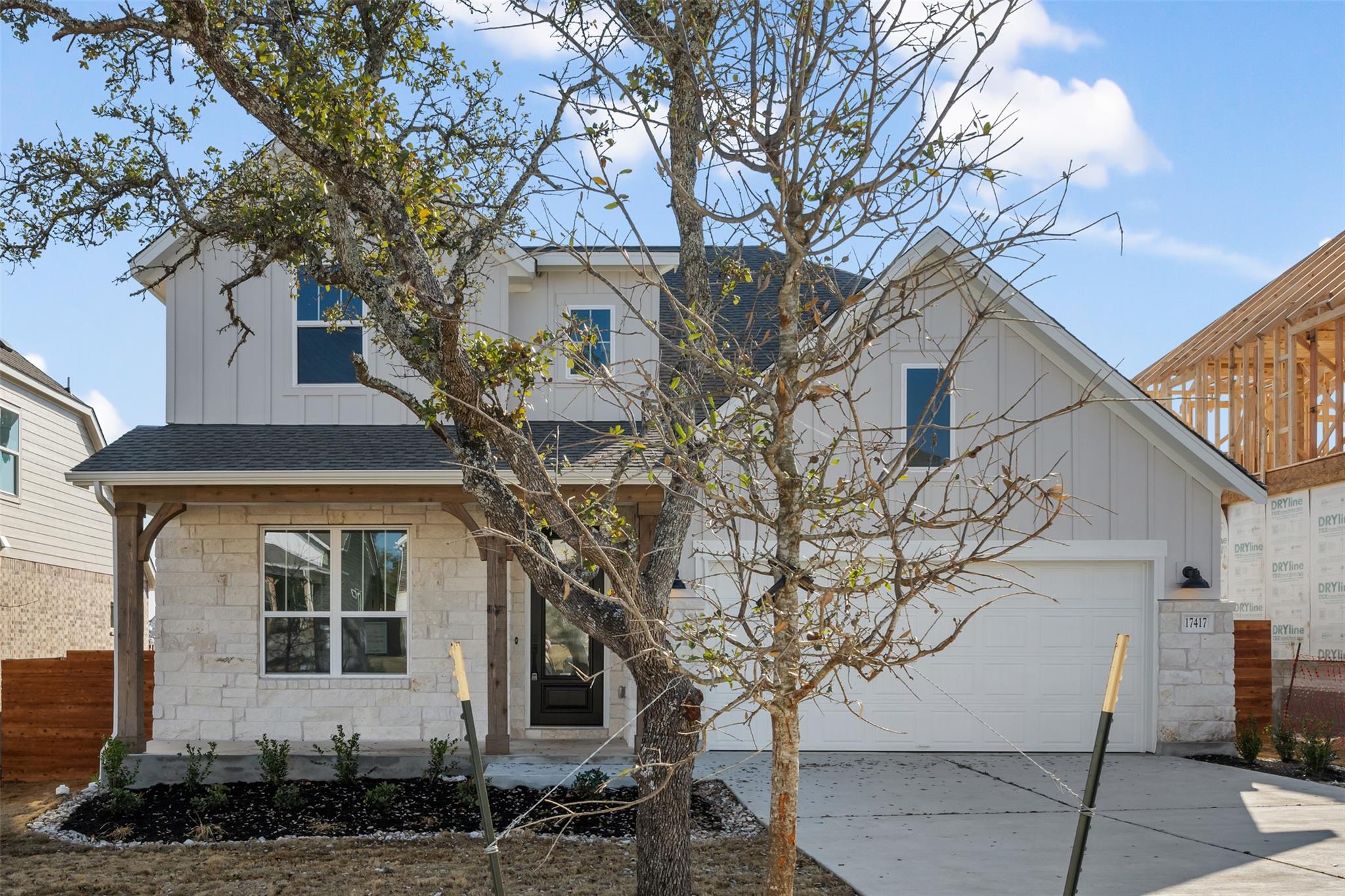 Listing photo 1 of 17229  Chiquito St