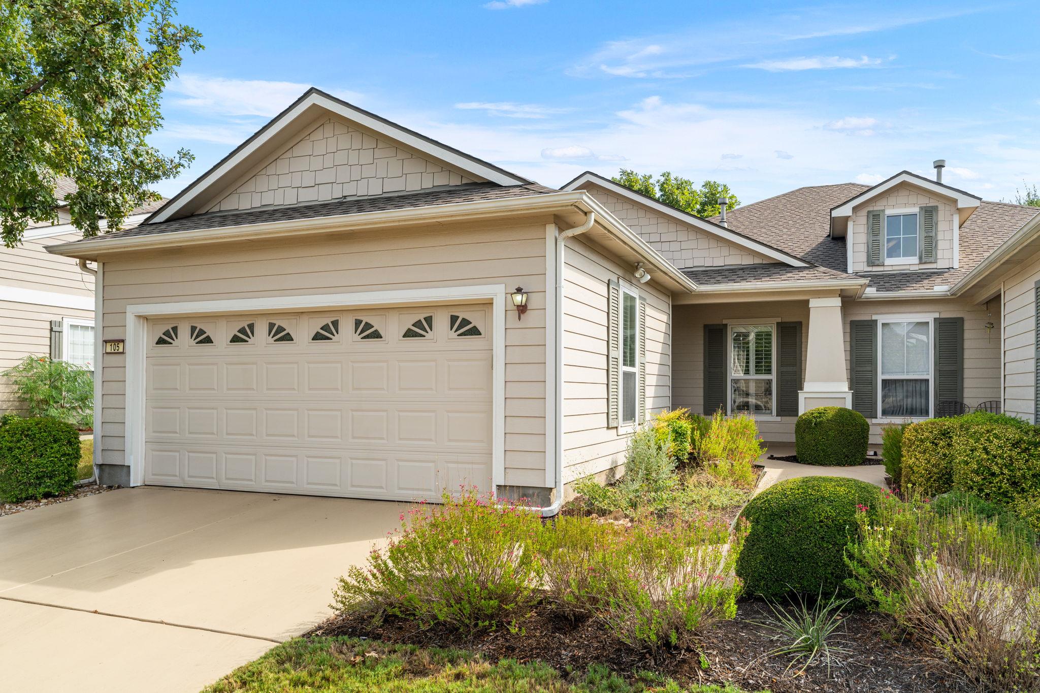 Listing photo 1 of 105  Nassau Cir