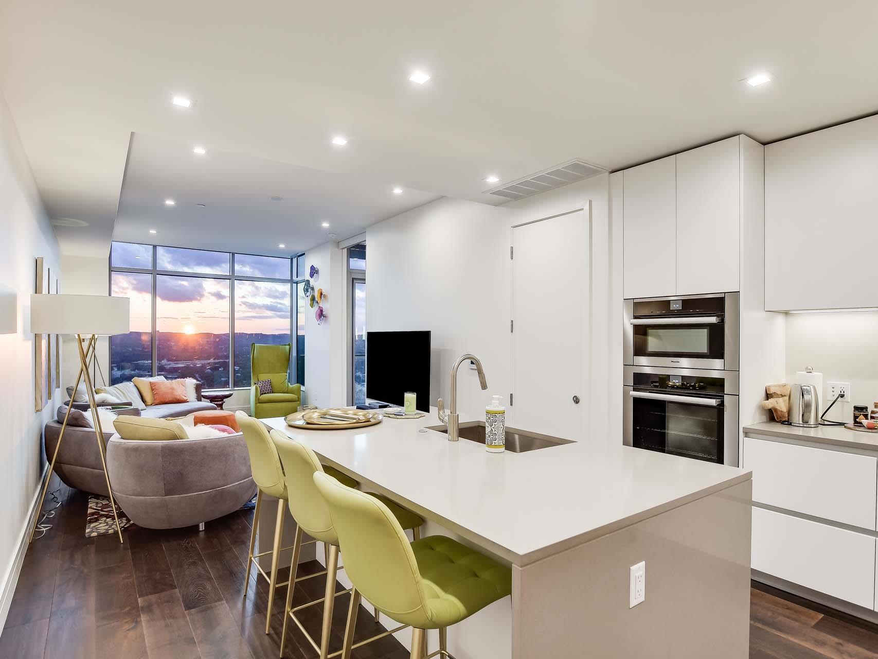 Listing photo 1 of 501  West Ave  #3202