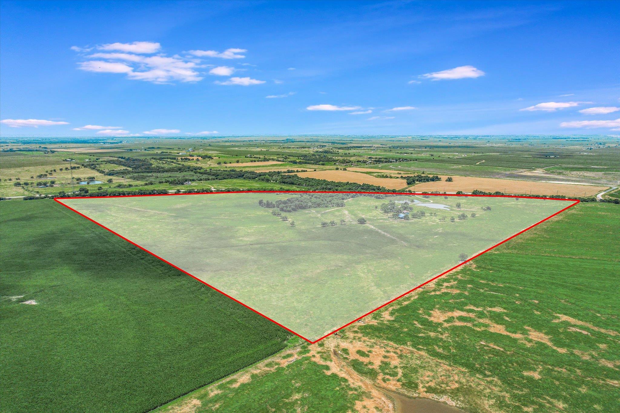 Listing photo 1 of 16421  Tx-95 Hwy