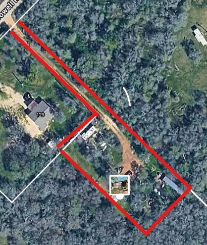 An aerial map highlights the property boundary li
