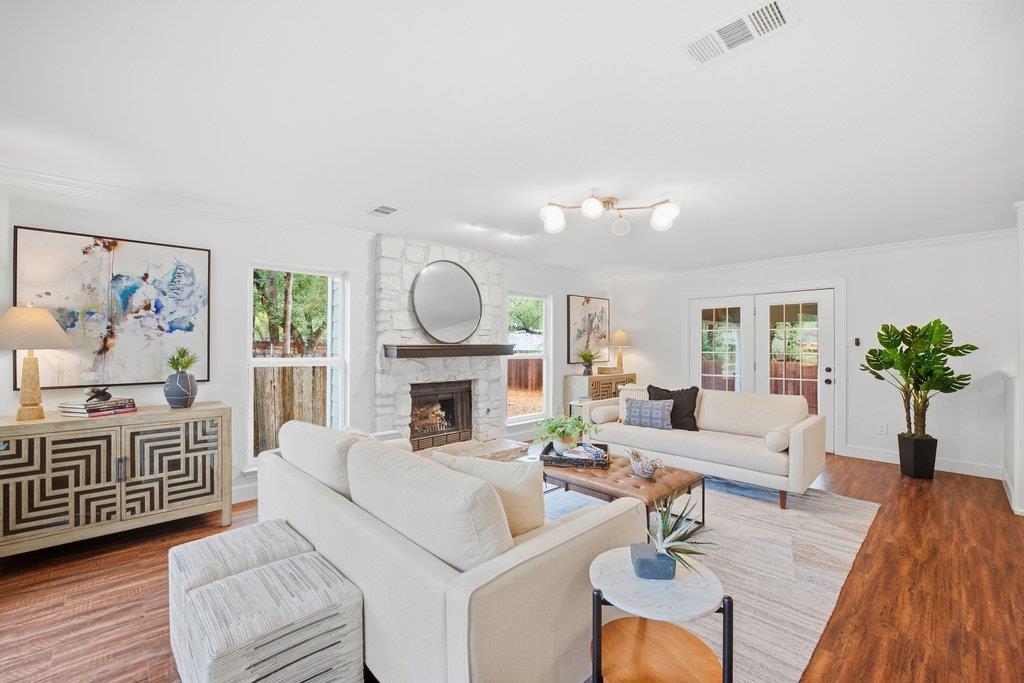 Listing photo 1 of 12301  Meuse Cv