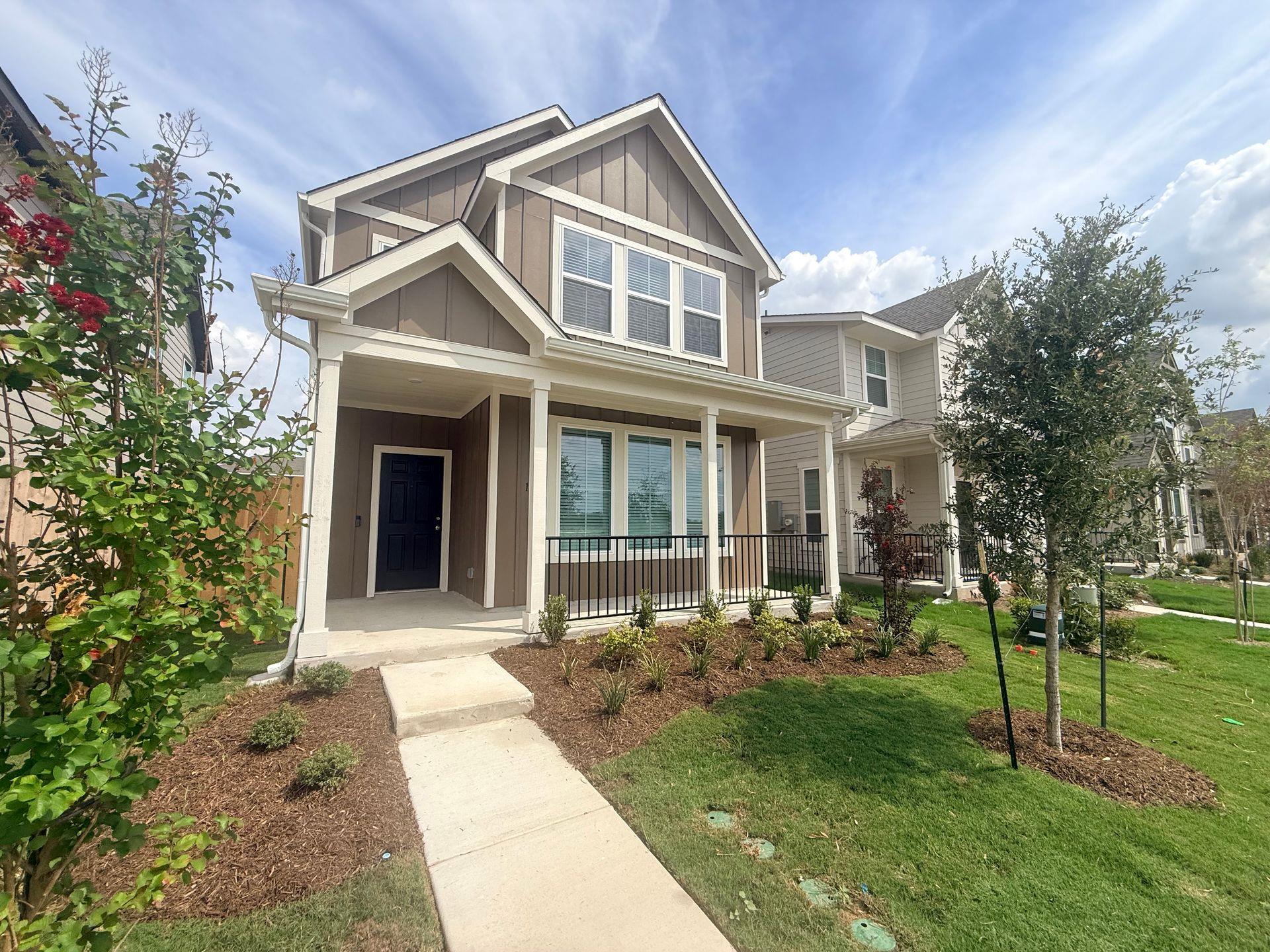 Listing photo 1 of 124  Hartson Dr