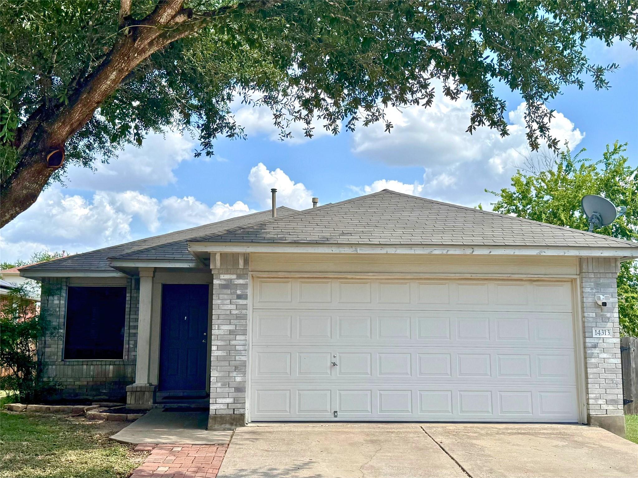Listing photo 1 of 14313  Alderminster Ln