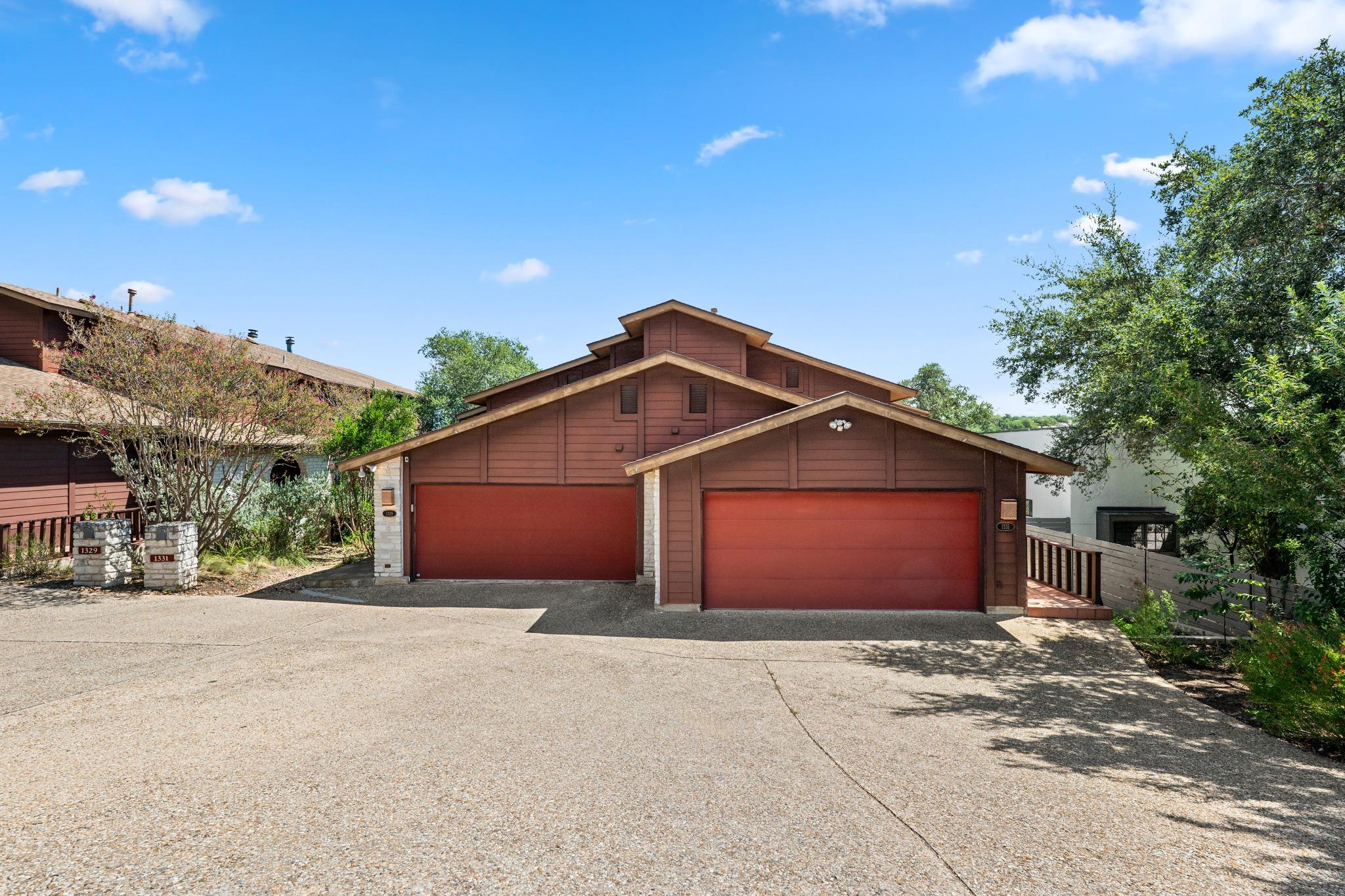 Listing photo 1 of 1331  SPYGLASS Dr