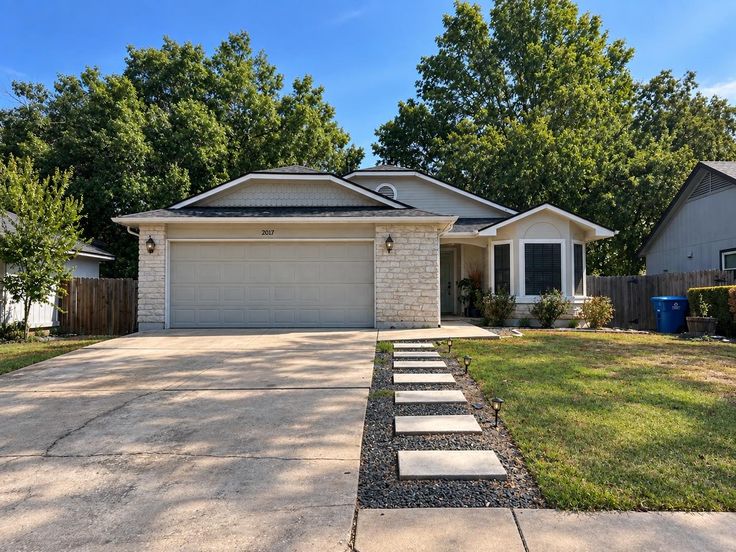 Listing photo 1 of 2017  Balsam Way