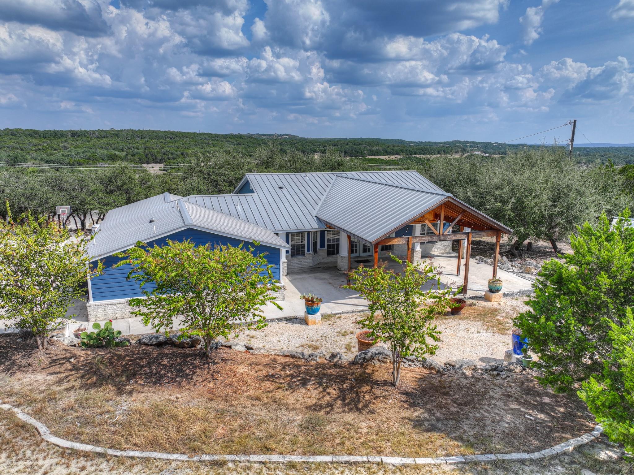 Listing photo 1 of 2131  Fm 484 None