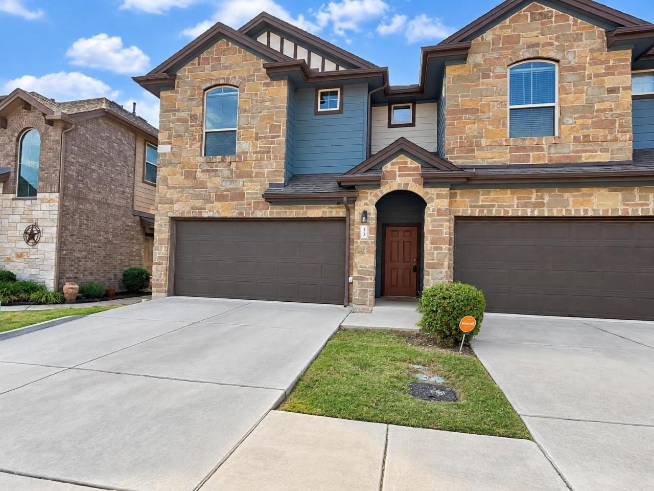 Listing photo 1 of 1001  Zodiac Ln  #13