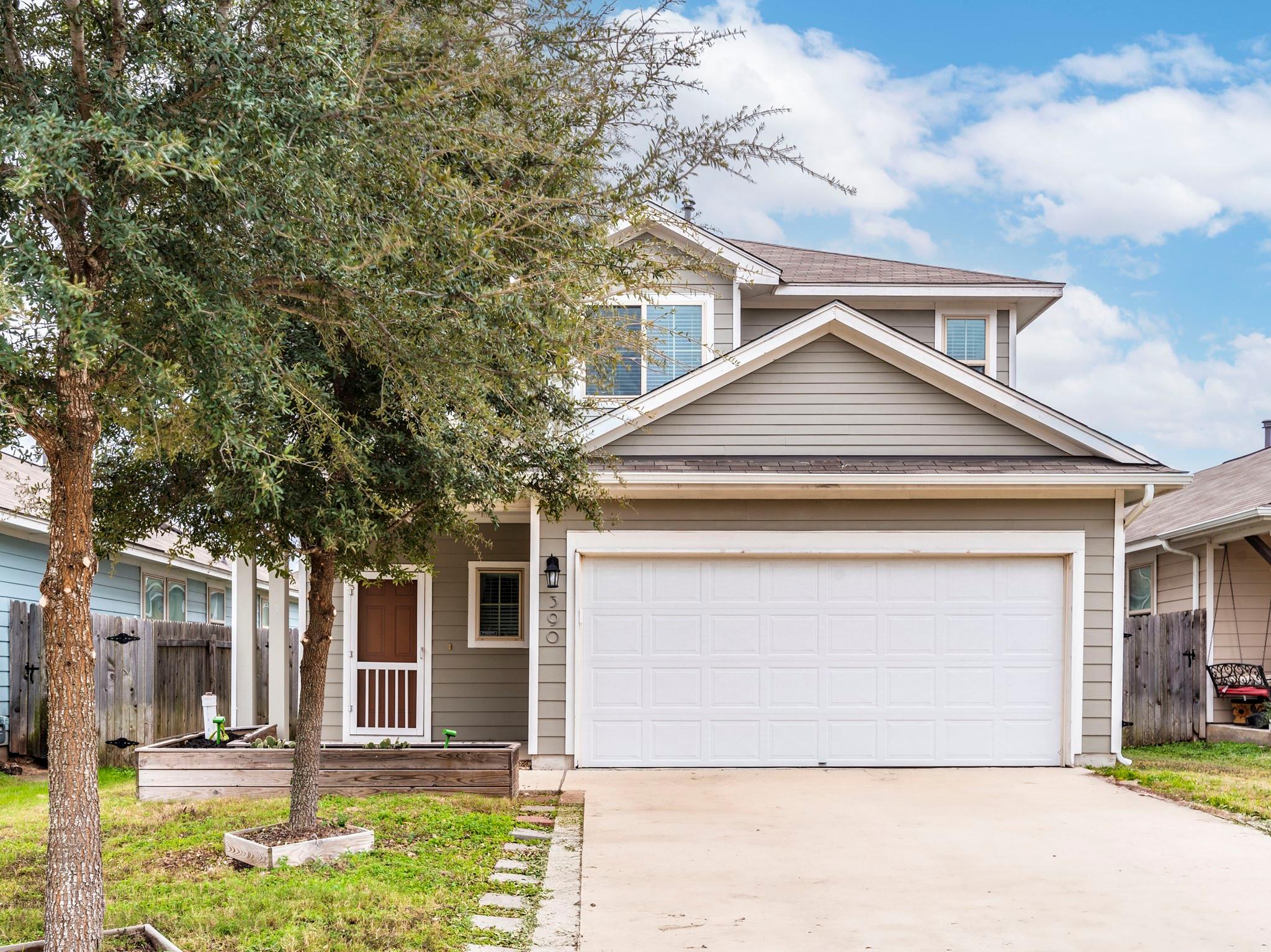 Listing photo 1 of 390  Guemal Rd