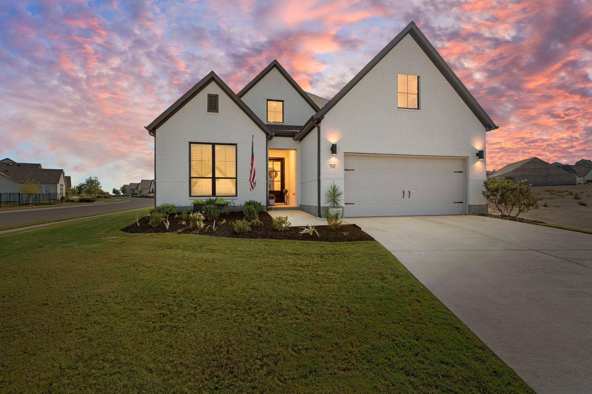 Listing photo 1 of 705  Castillo Bnd