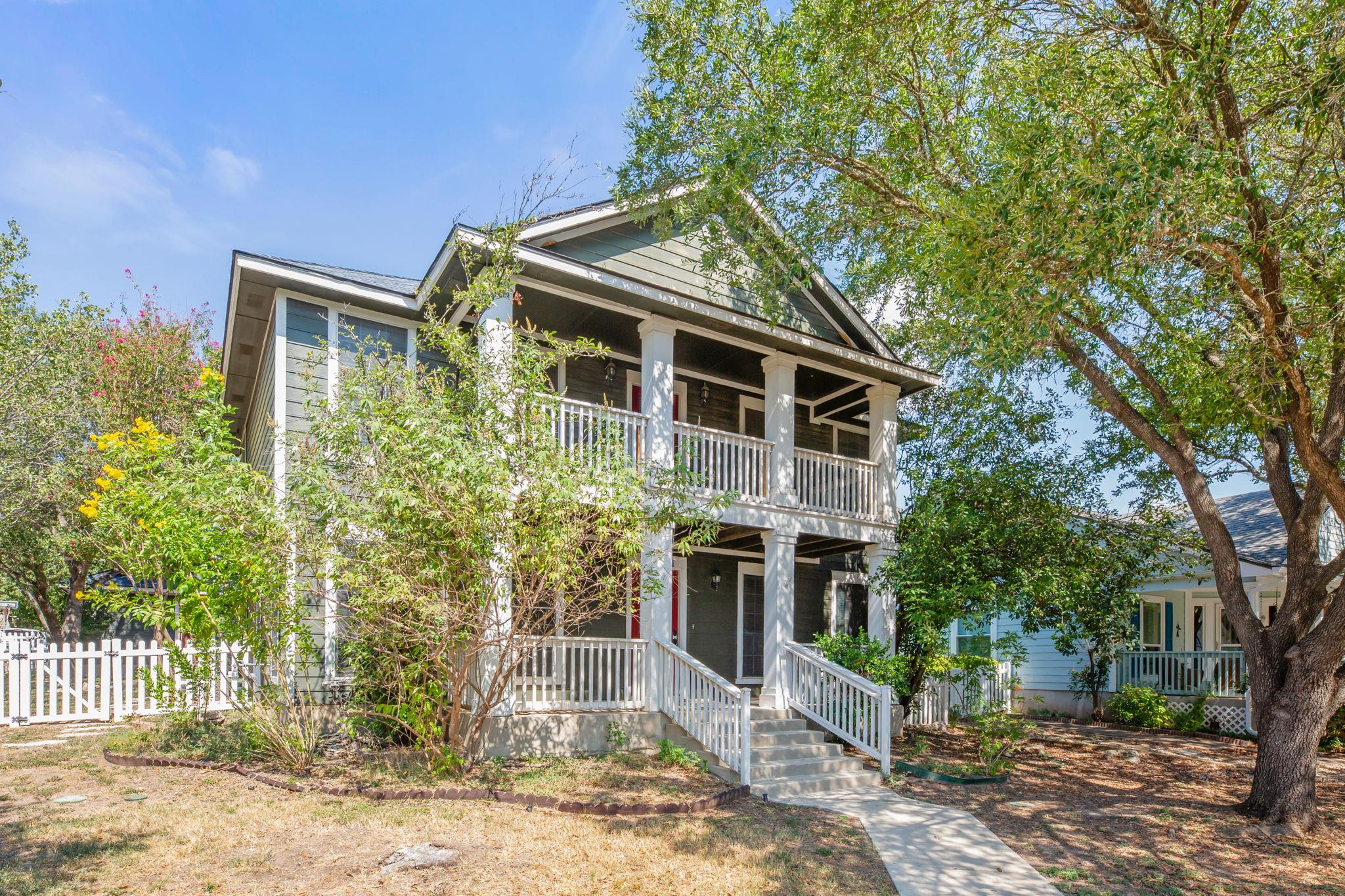 Listing photo 1 of 5801  McNaughton None N