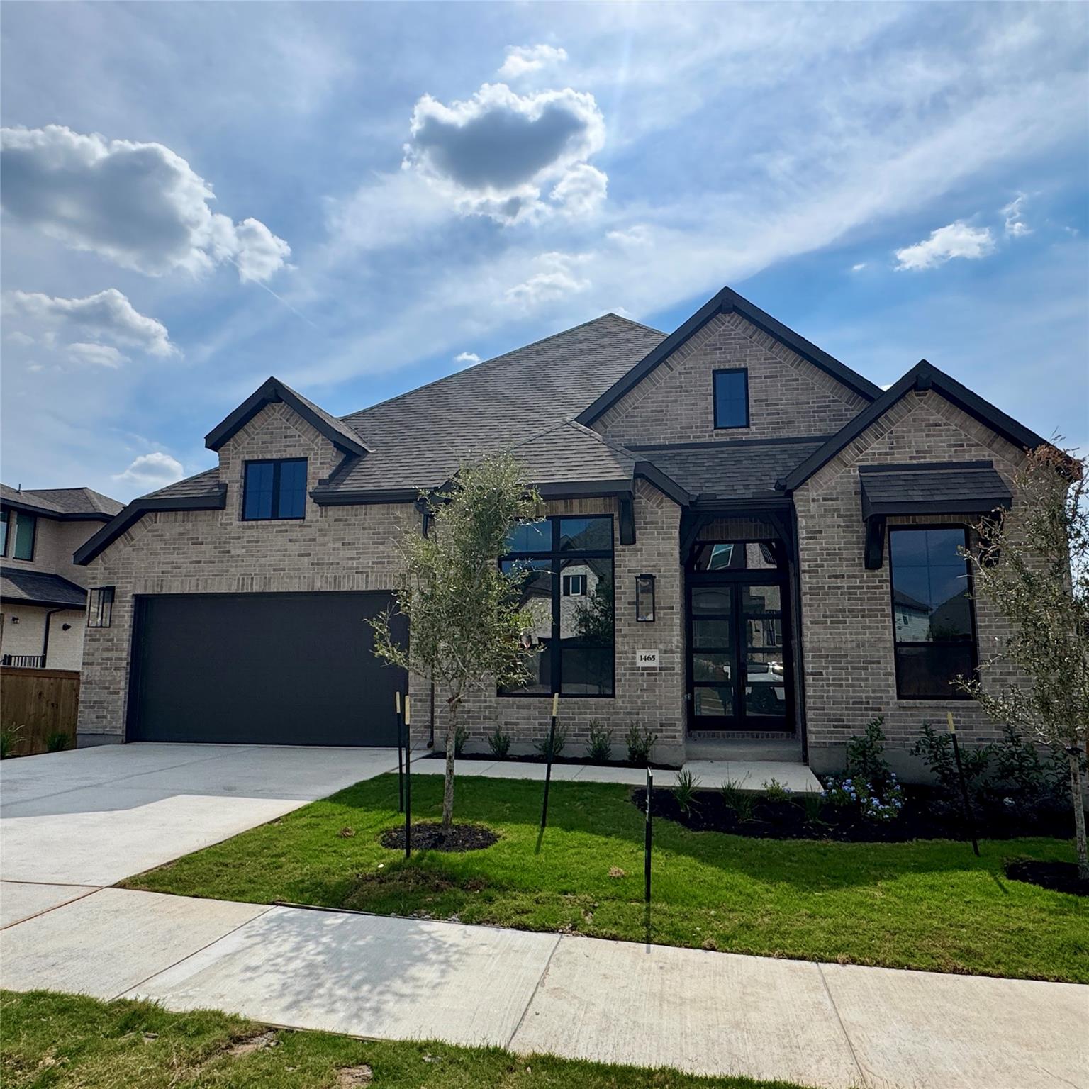 Listing photo 1 of 1465  Amanda Paige Dr