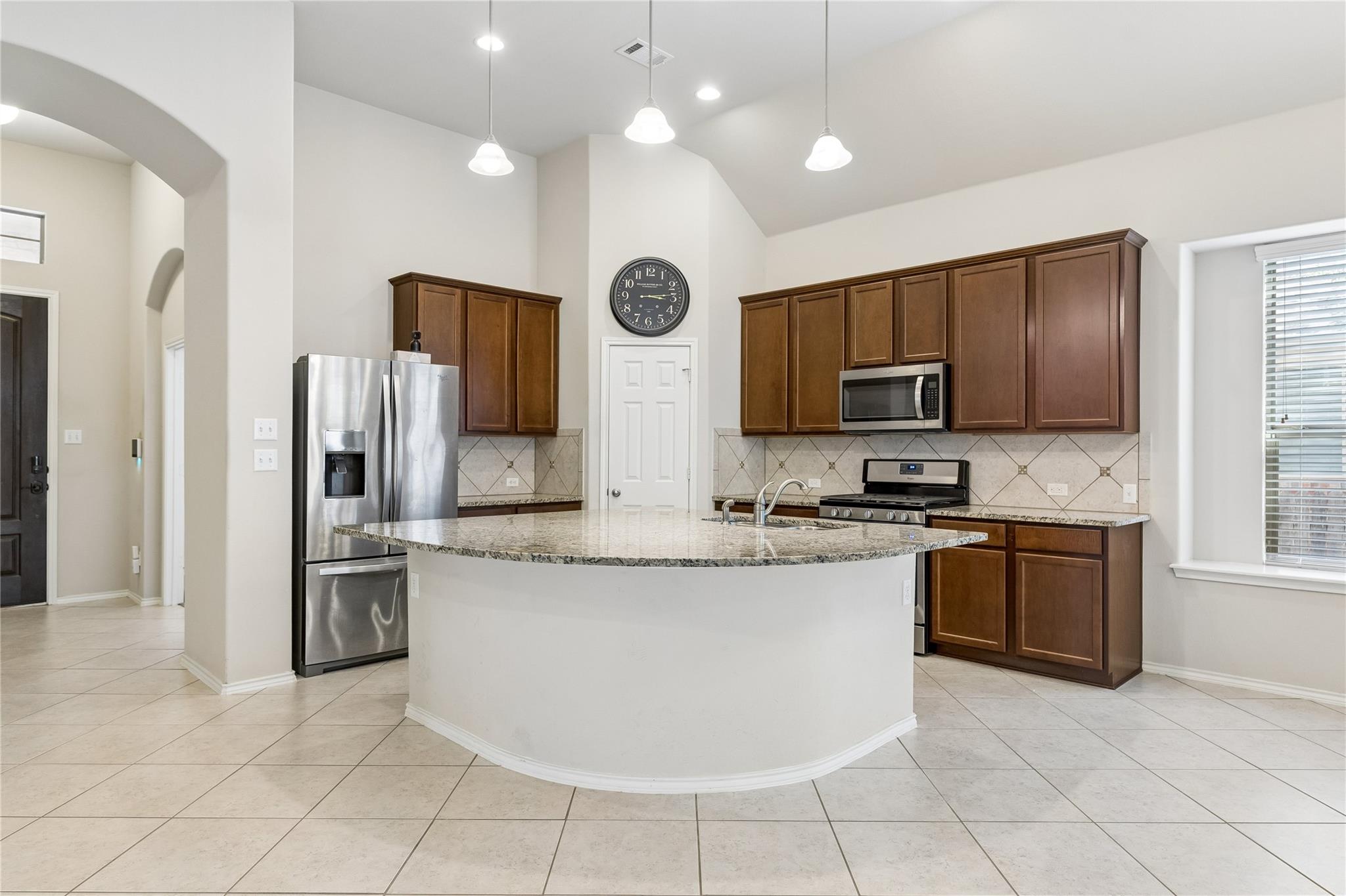 Listing photo 1 of 505  Cerezo Dr