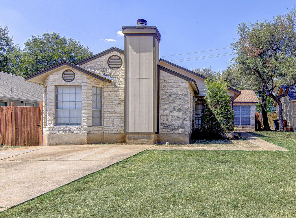 Listing photo 1 of 9624  Sugar Hill Dr  #B
