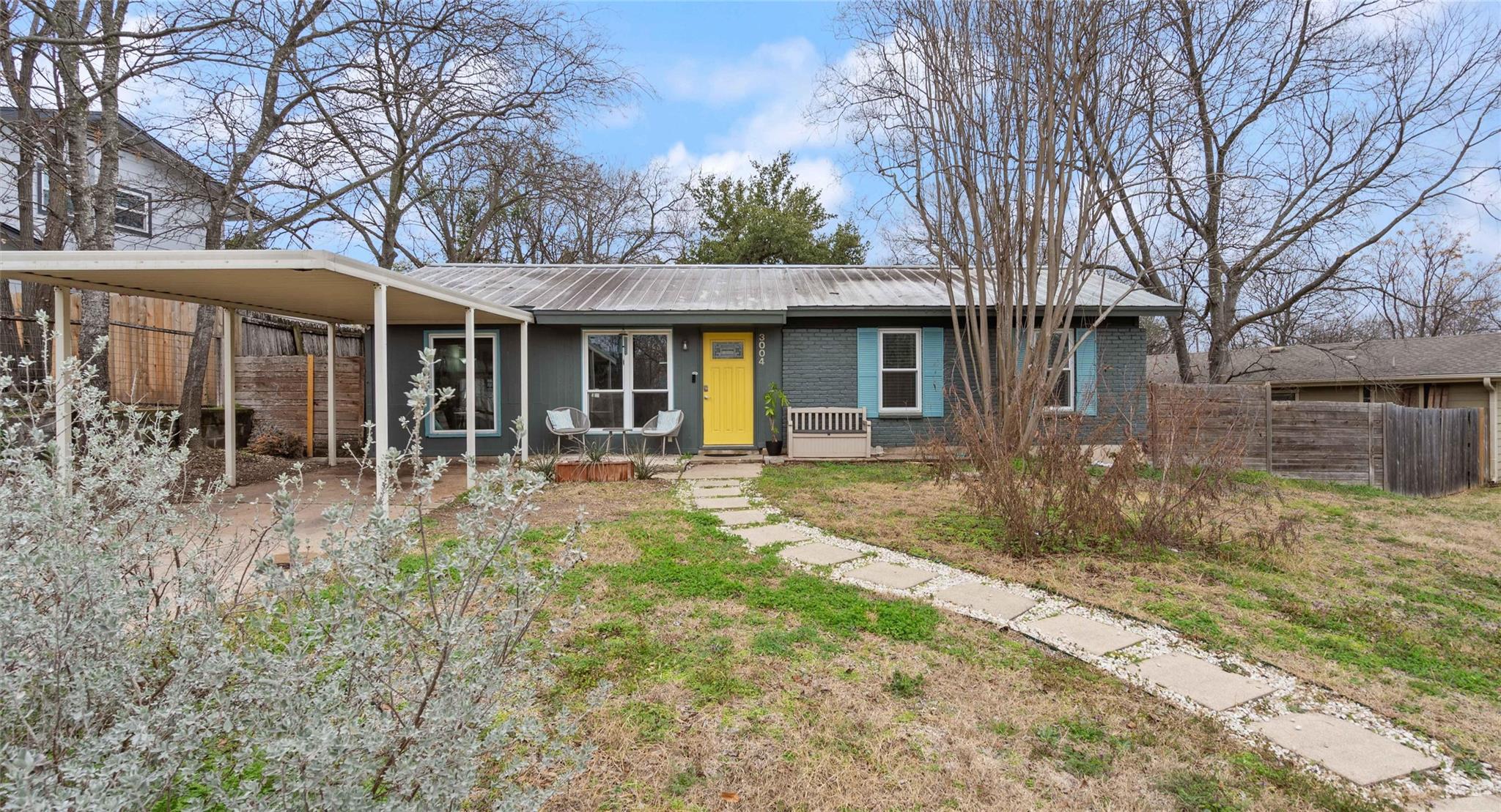 Listing photo 1 of 3004  Burning Oak Dr